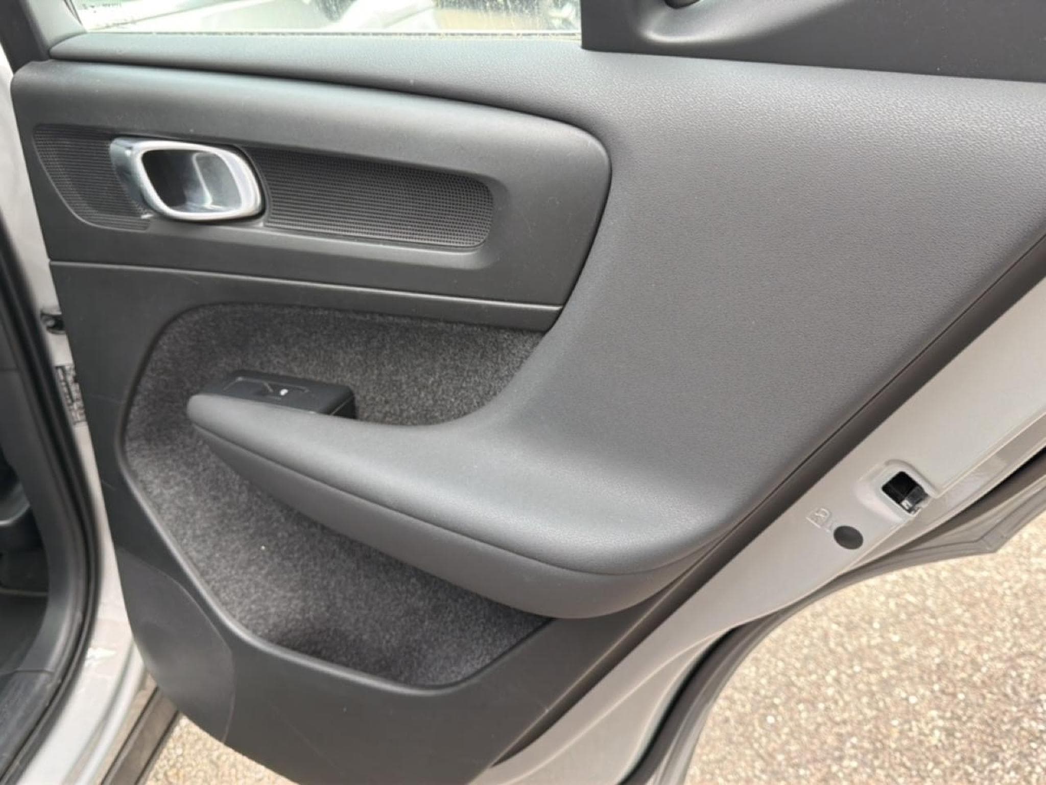 Volvo XC40 T4 RECHARGE 211 START DCT 7 (2023) - Photo 16