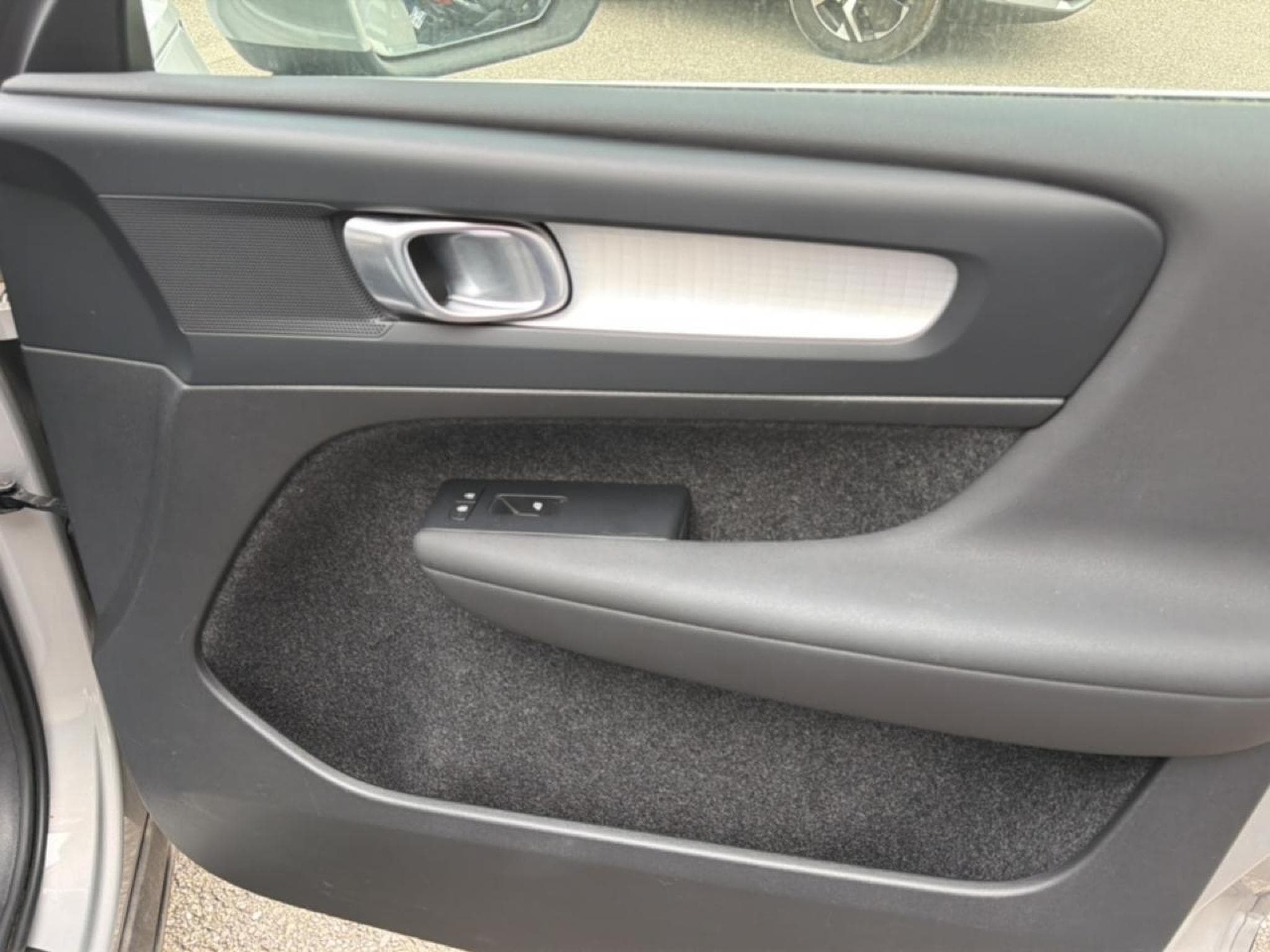 Volvo XC40 T4 RECHARGE 211 START DCT 7 (2023) - Photo 19