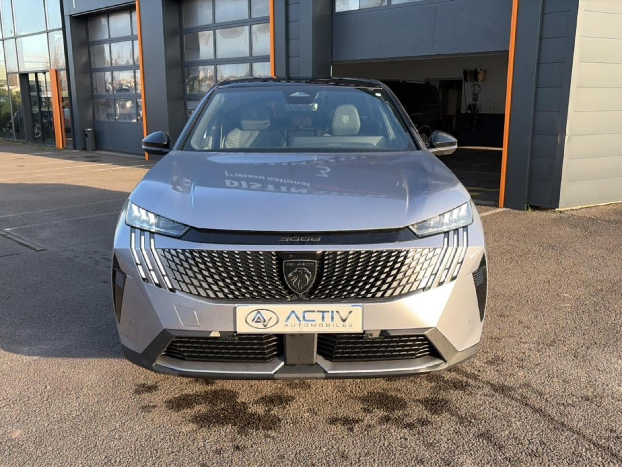 Peugeot 3008 1.2 HYBRID 145 GT E-DCS6 (2025) - Photo 2