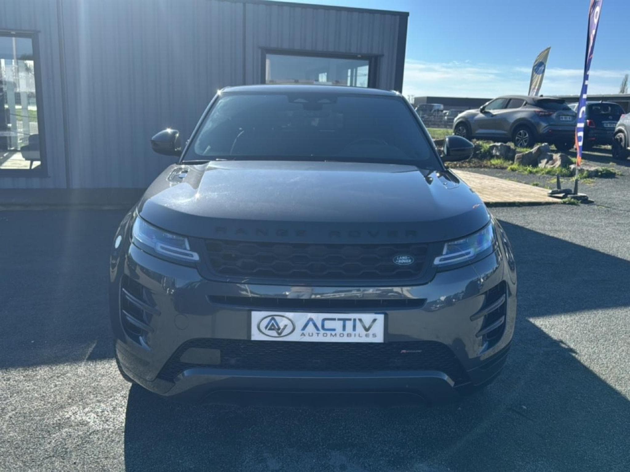 Land-Rover RANGE ROVER EVOQUE 1.5 P300E 309 R-DYNAMIC SE AWD BVA (2021) - Photo 2