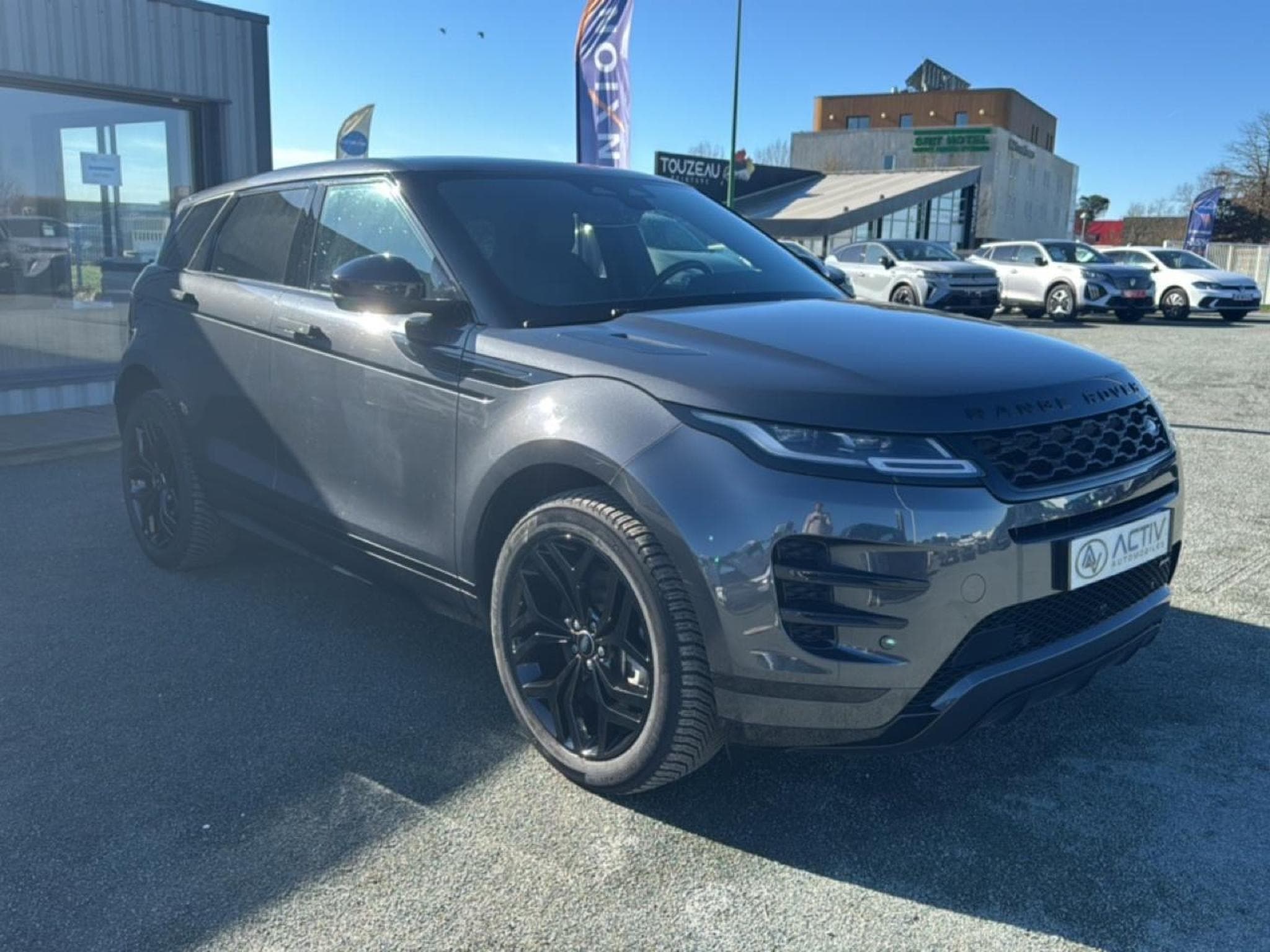Land-Rover RANGE ROVER EVOQUE 1.5 P300E 309 R-DYNAMIC SE AWD BVA (2021) - Photo 3