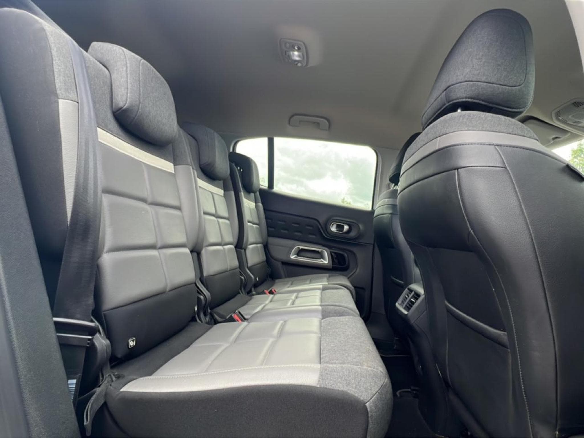 Citroen C5 AIRCROSS BLUEHDI 130 SHINE PACK EAT8 (2020) - Photo 11