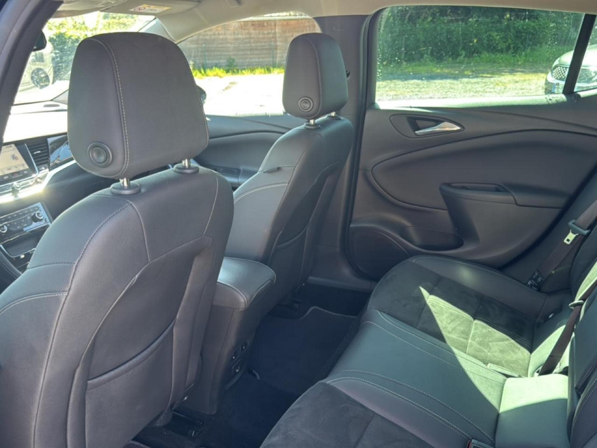Opel ASTRA 1.4 TURBO 125 ELITE (2019) - Photo 17