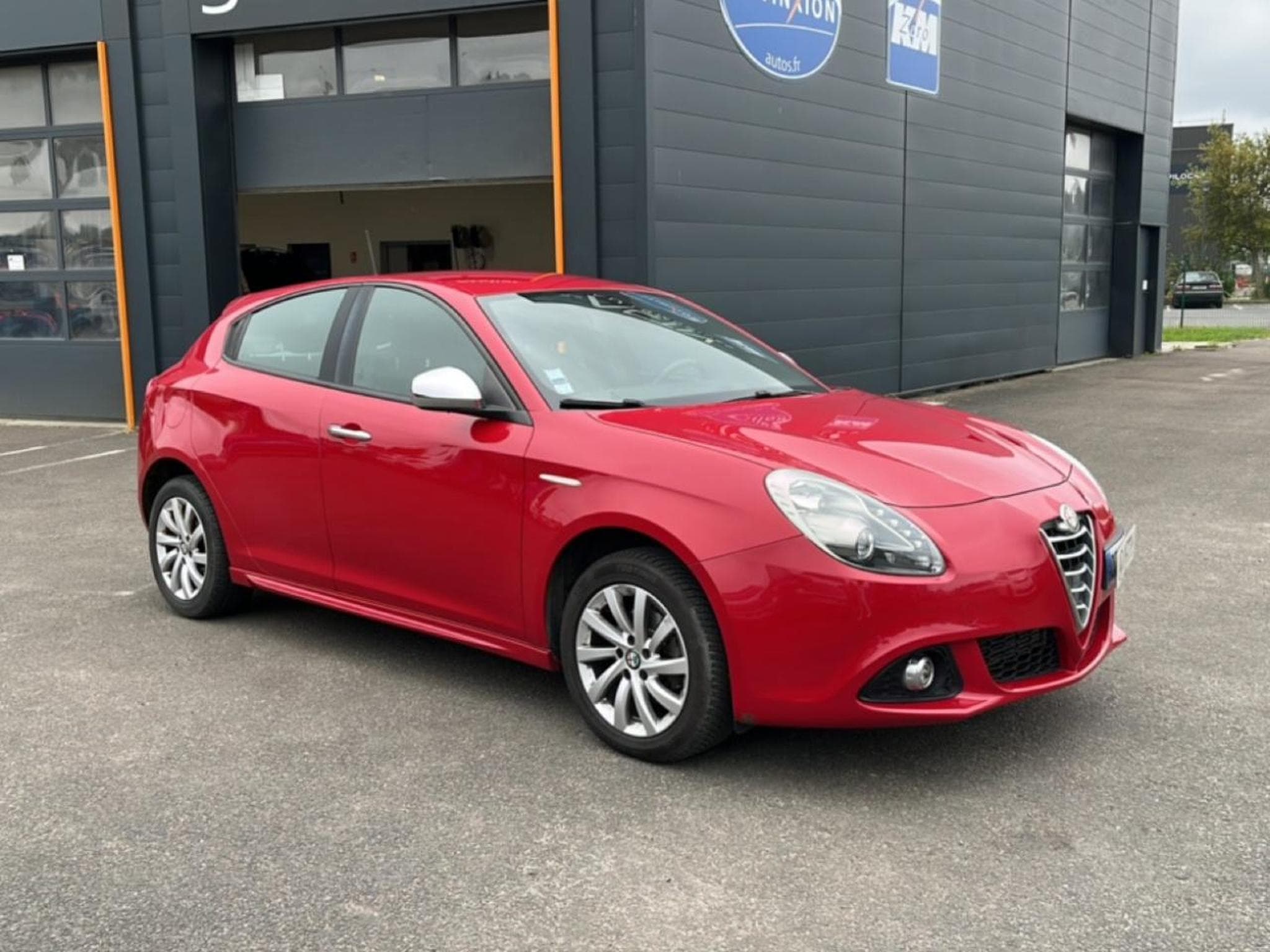 Alfa-Romeo GIULIETTA 1.6 JTDM 105 EDIZIONE (2016) - Photo 3