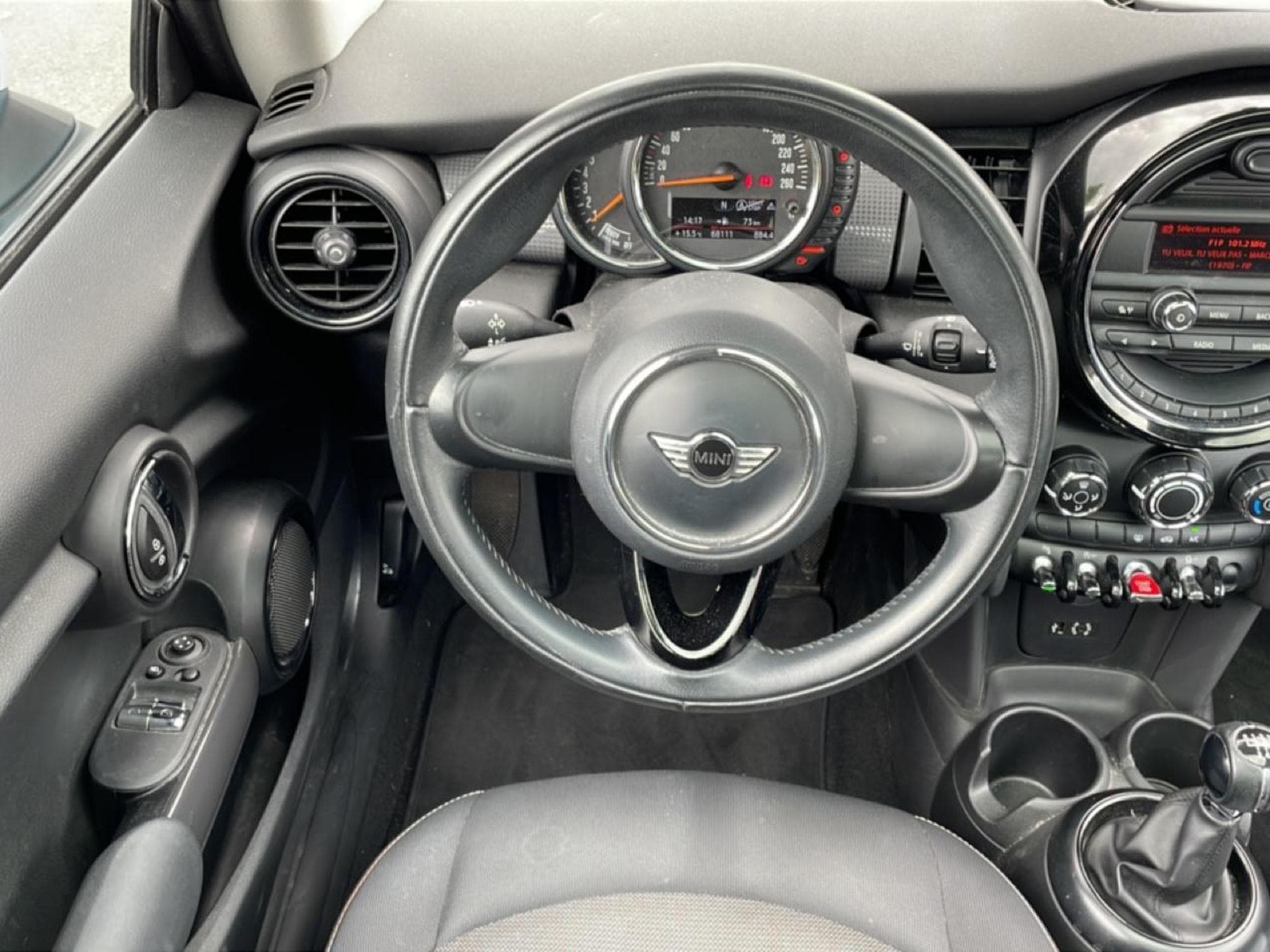 Mini MINI COOPER 136 (2015) - Photo 15