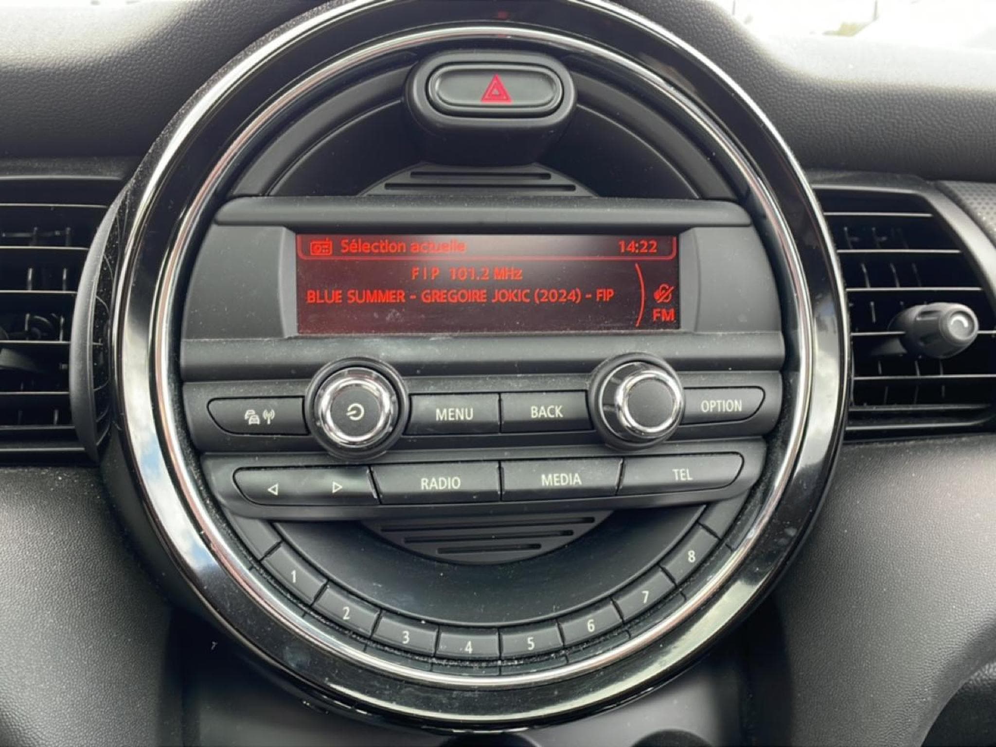 Mini MINI COOPER 136 (2015) - Photo 20