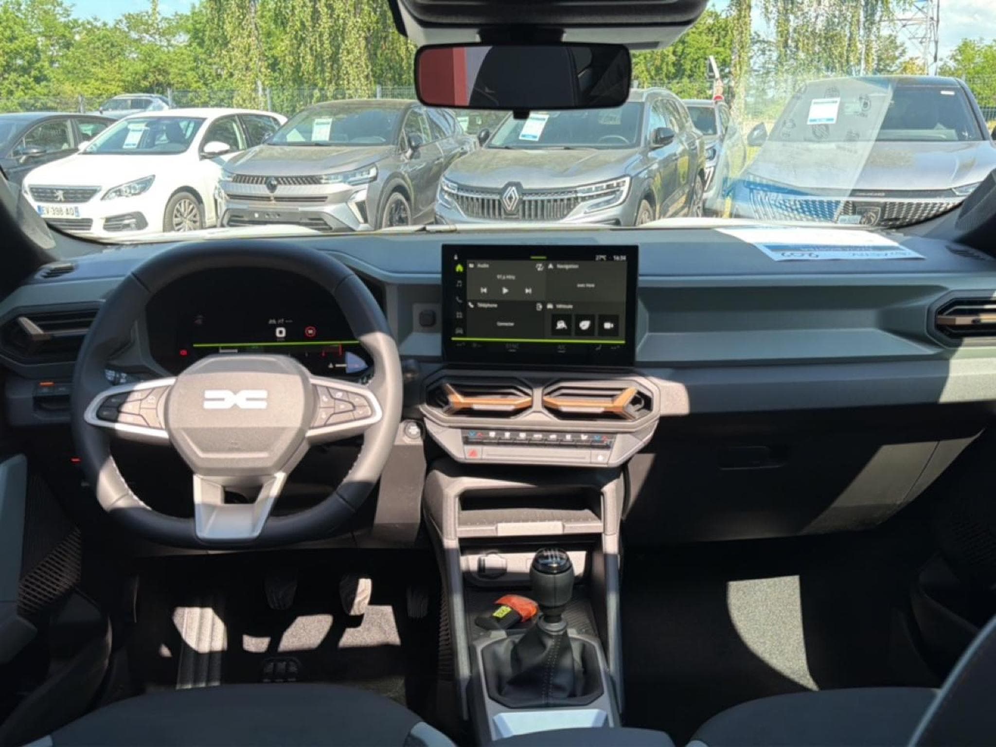 Dacia BIGSTER 1.2 MILD HYBRID 140 EXTREME (2026) - Photo 10