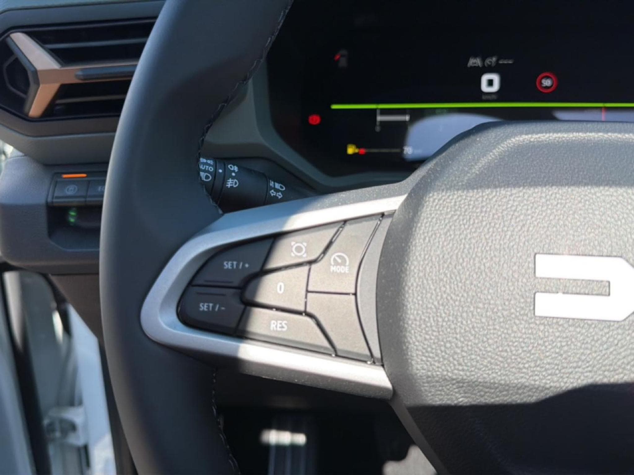 Dacia BIGSTER 1.2 MILD HYBRID 140 EXTREME (2026) - Photo 19