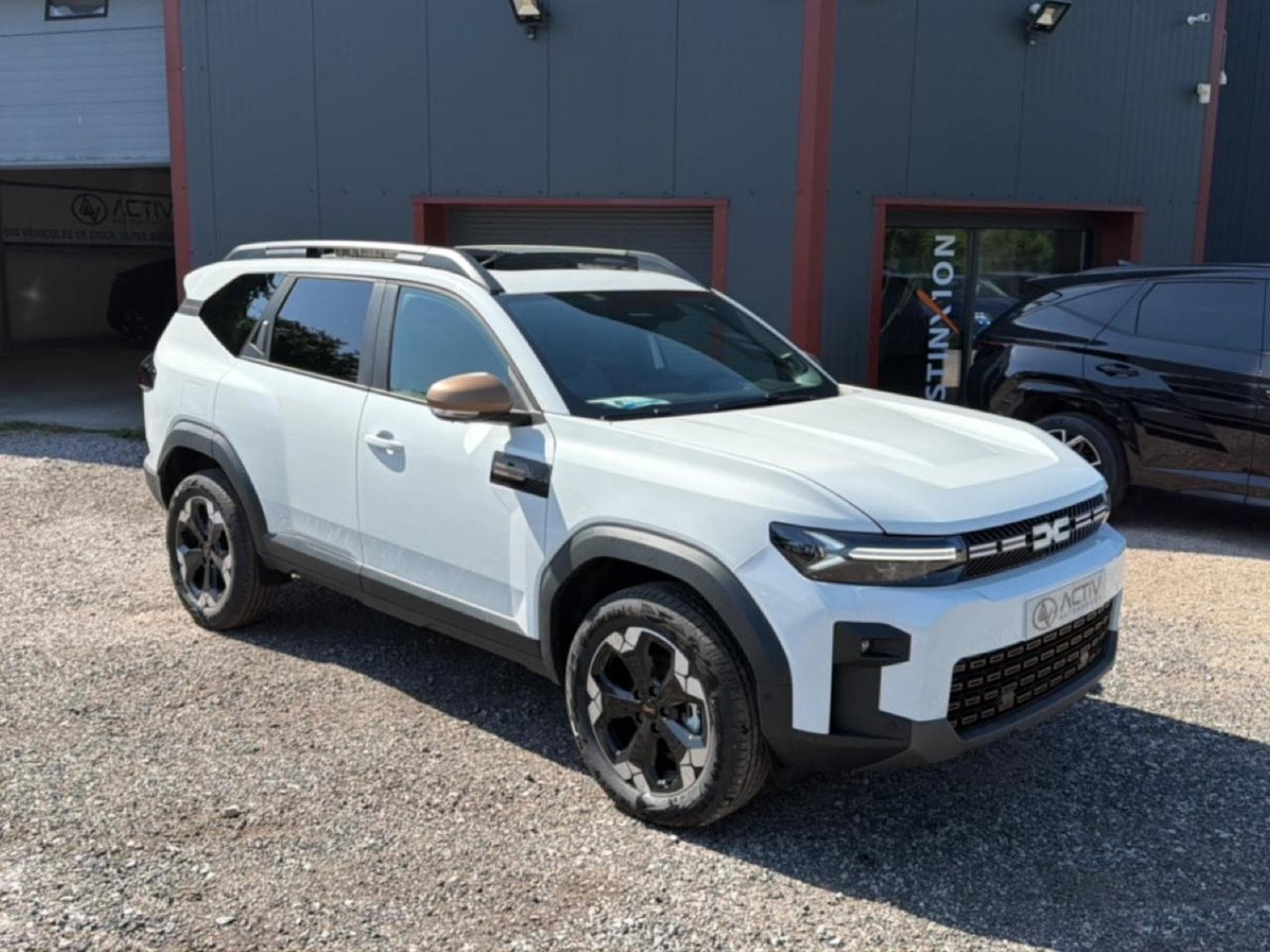 Dacia BIGSTER 1.2 MILD HYBRID 140 EXTREME (2026) - Photo 3