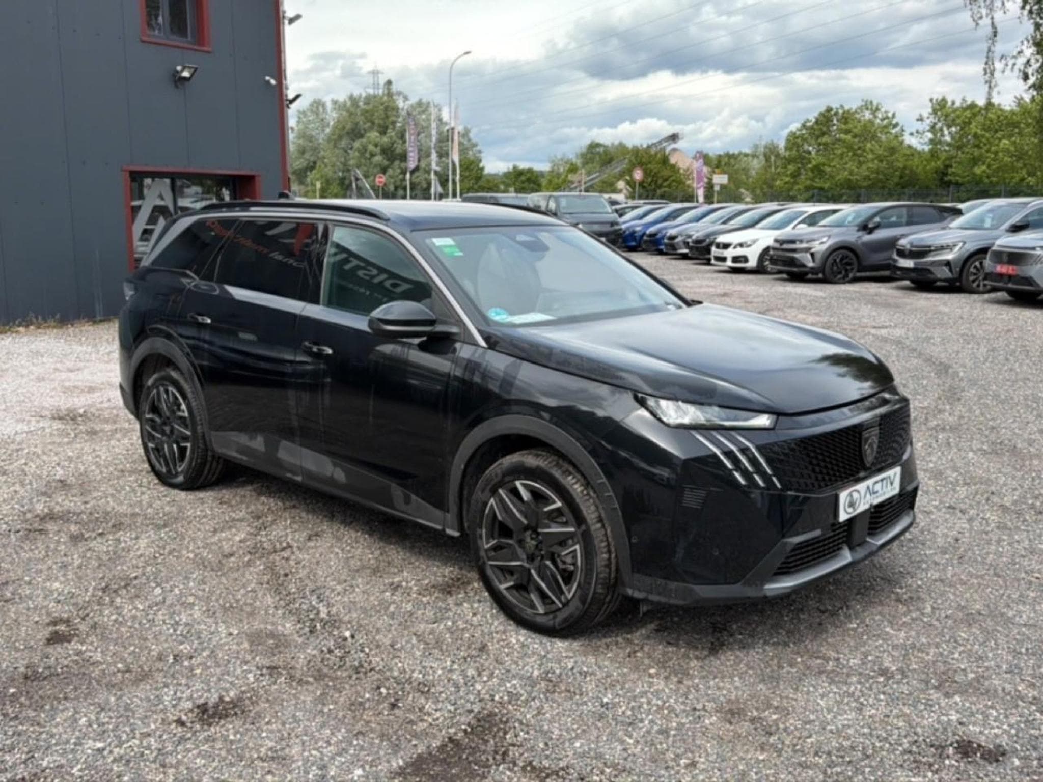 Peugeot 5008 HYBRID 145 ALLURE E-DCS6 (2025) - Foto 3