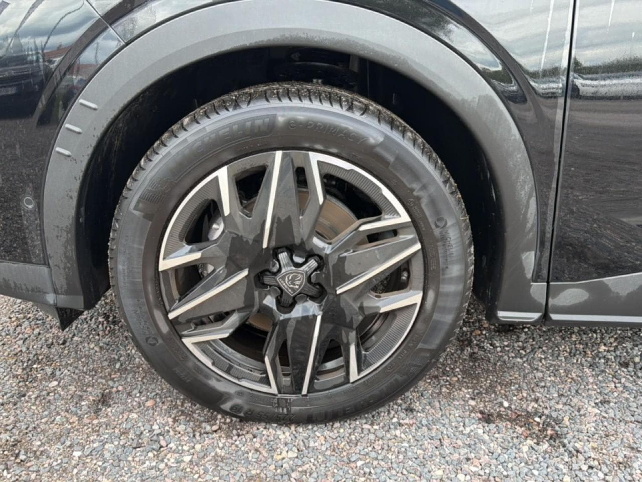 Peugeot 5008 HYBRID 145 ALLURE E-DCS6 (2025) - Foto 9