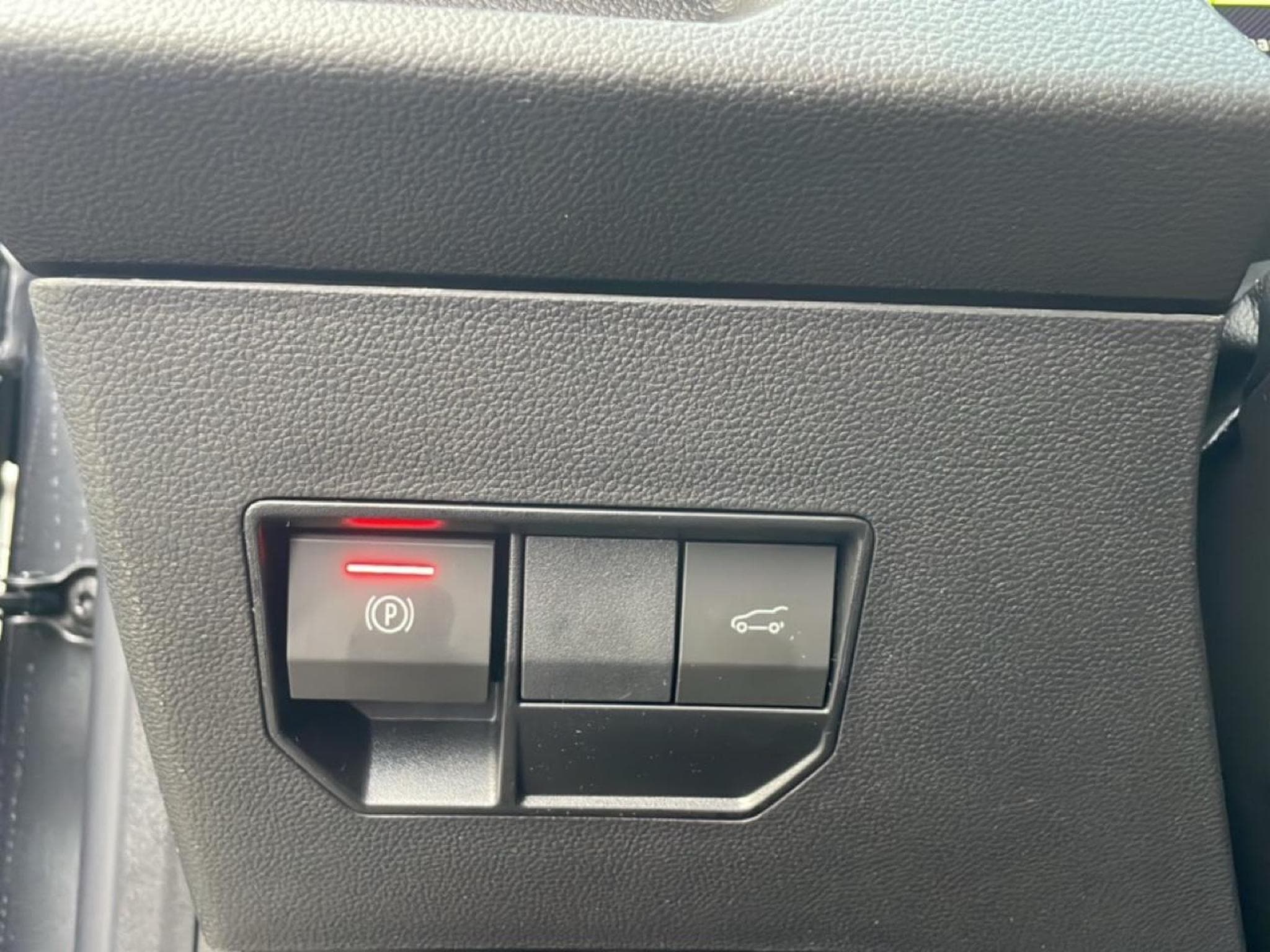 Dacia BIGSTER 1.8 HYBRID 155 JOURNEY (2025) - Foto 12