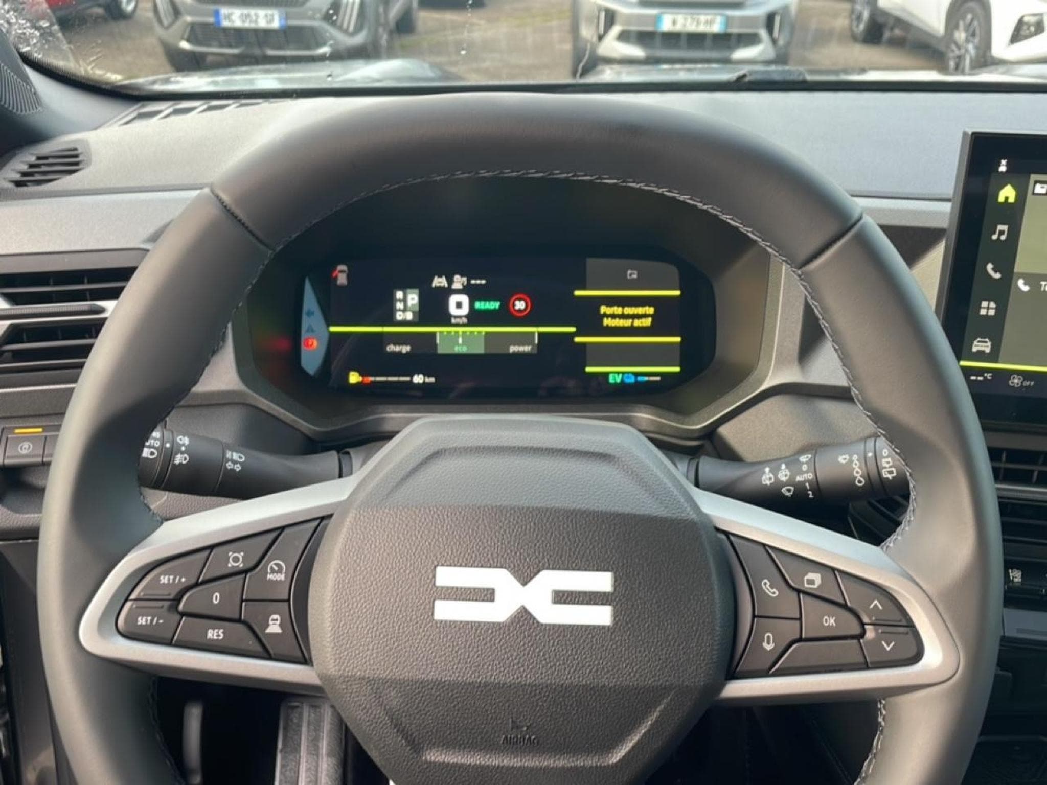 Dacia BIGSTER 1.8 HYBRID 155 JOURNEY (2025) - Foto 14