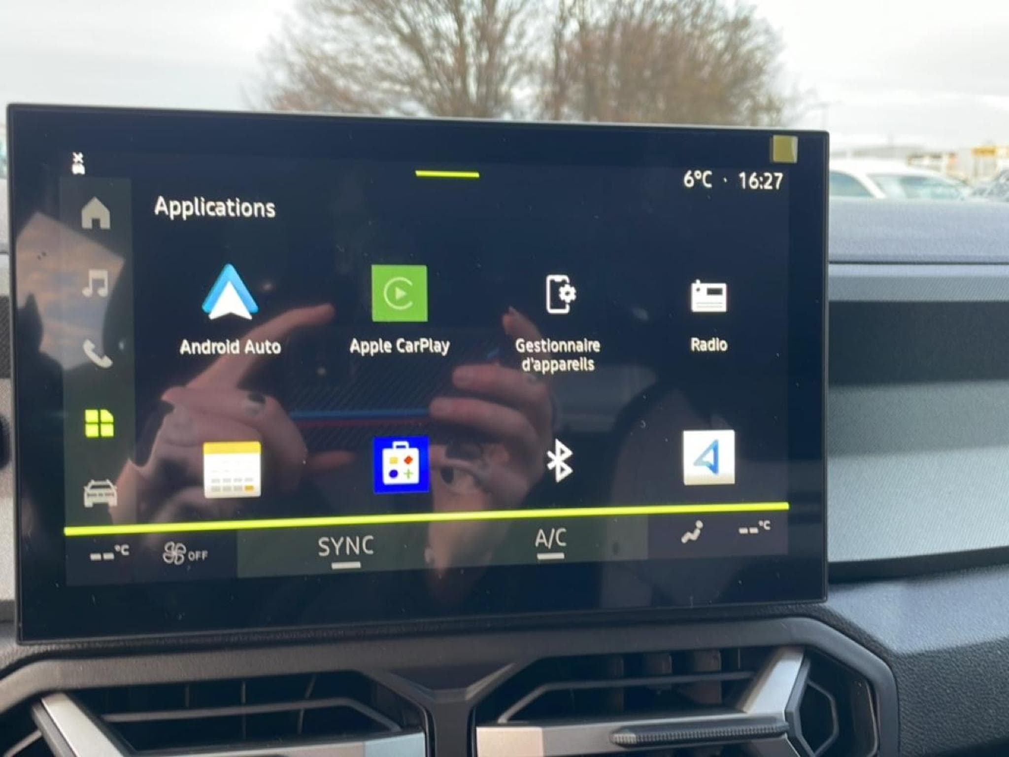 Dacia BIGSTER 1.8 HYBRID 155 JOURNEY (2025) - Foto 18