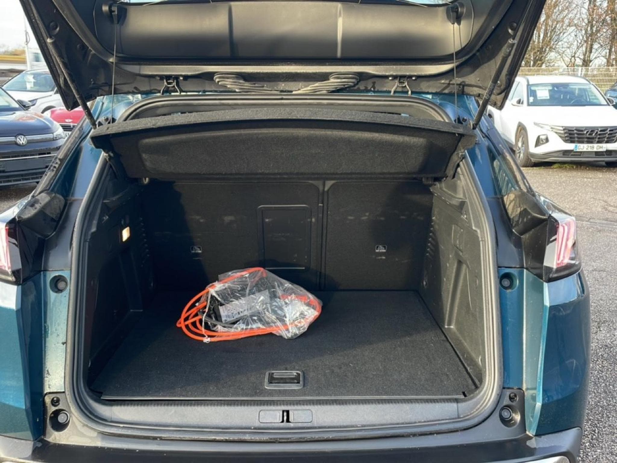 Peugeot 3008 PLUG-IN HYBRID 180 ALLURE PACK E-EAT8 (2024) - Photo 13