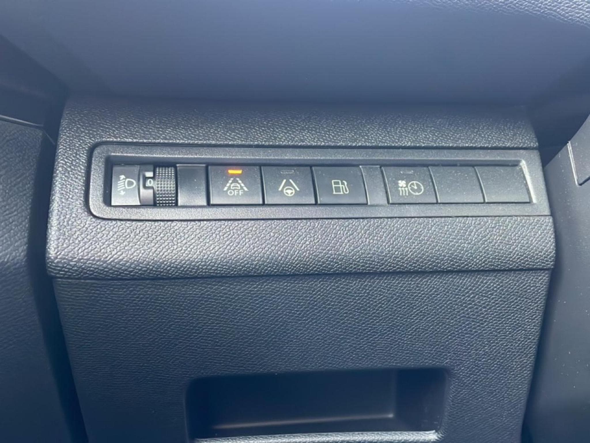 Peugeot 3008 PLUG-IN HYBRID 180 ALLURE PACK E-EAT8 (2024) - Photo 15