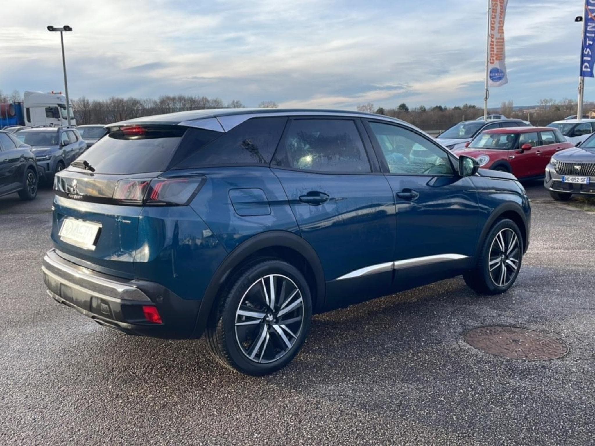 Peugeot 3008 PLUG-IN HYBRID 180 ALLURE PACK E-EAT8 (2024) - Photo 5