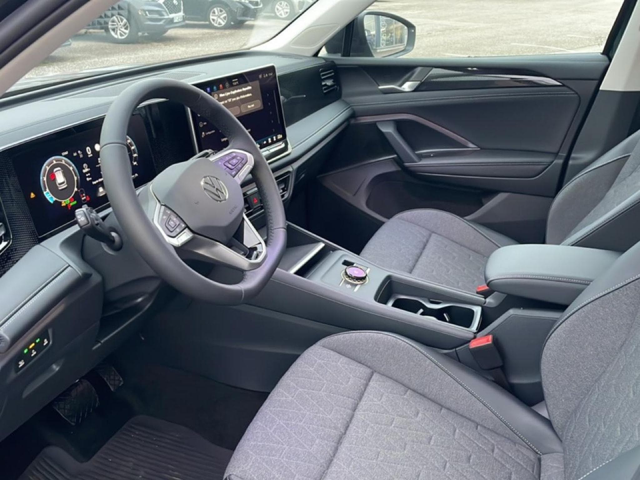 VW TIGUAN 1.5 ETSI 150 LIFE DSG7 (2025) - Foto 11