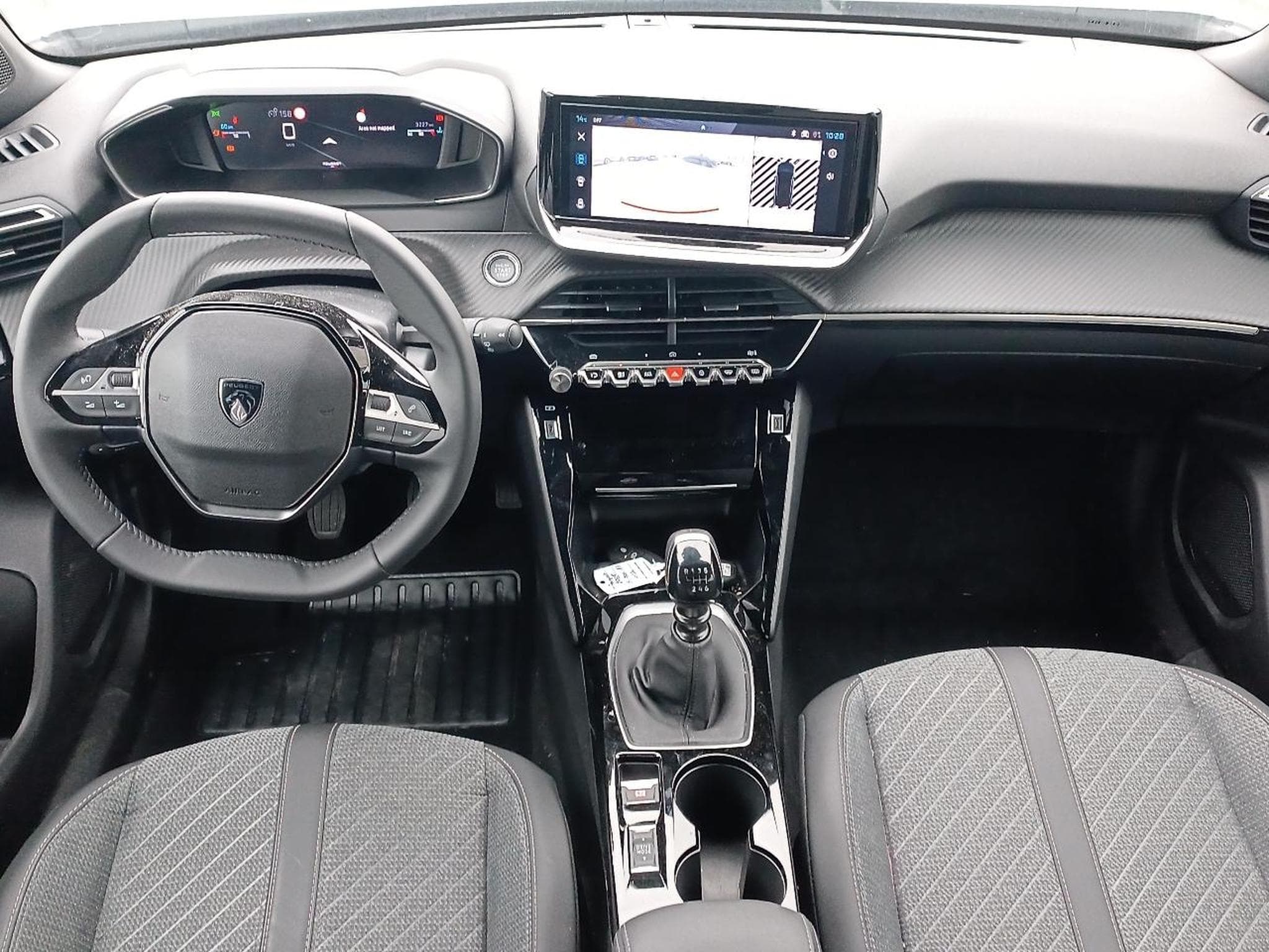 Peugeot 2008 1.2 100 ALLURE (2025) - Photo 9