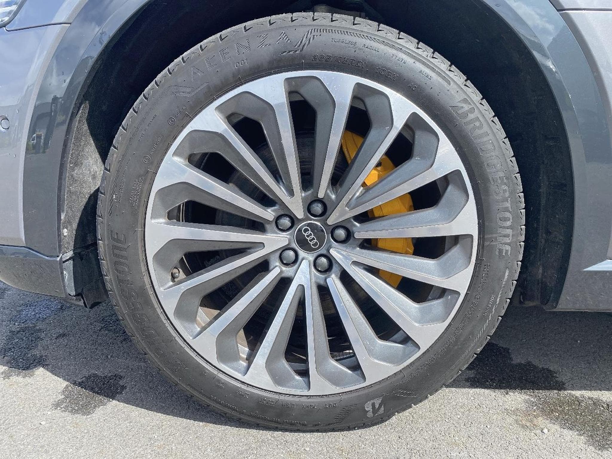 Audi Q8 E-TRON 55 408 AVUS QUATTRO (2022) - Photo 16
