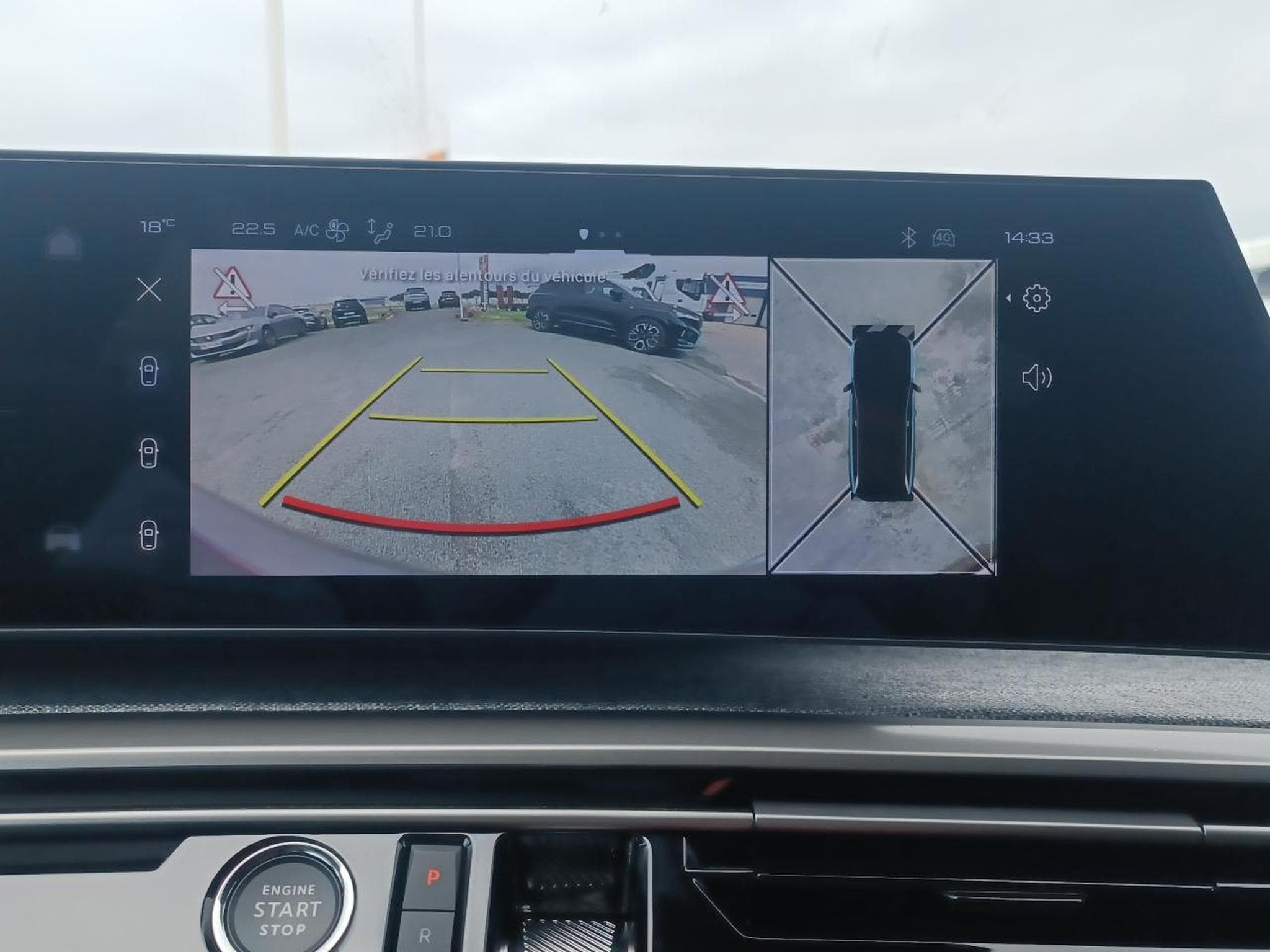 Peugeot 5008 HYBRID 145 ALLURE E-DCS6 (2025) - Photo 20