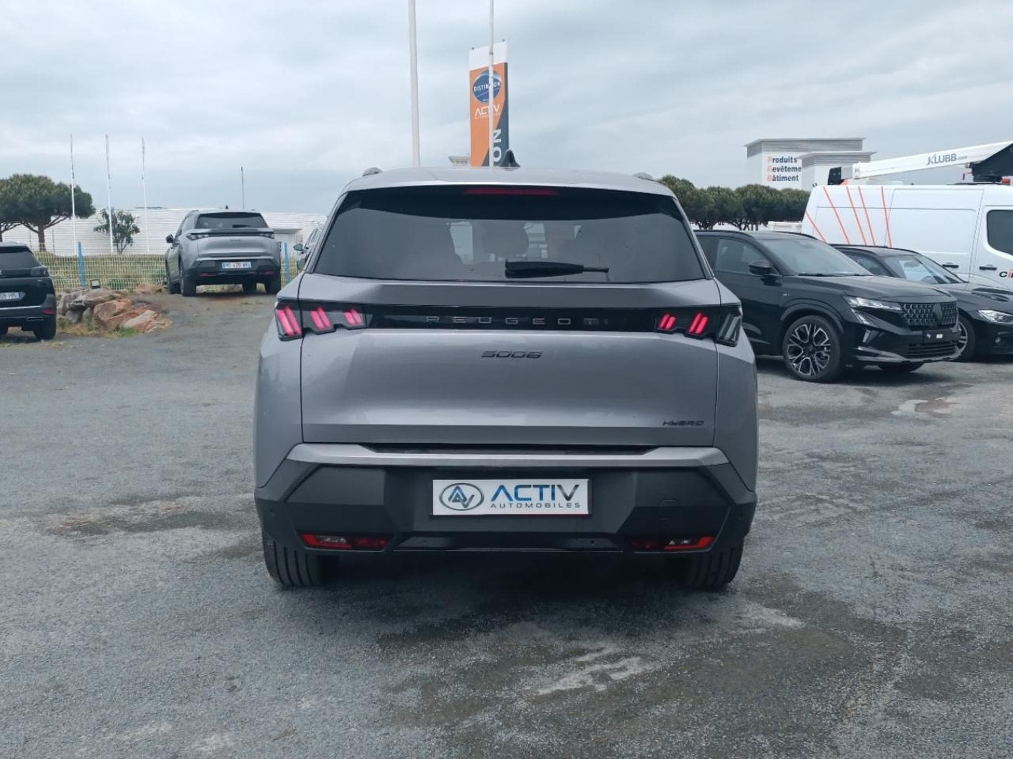 Peugeot 5008 HYBRID 145 ALLURE E-DCS6 (2025) - Photo 6