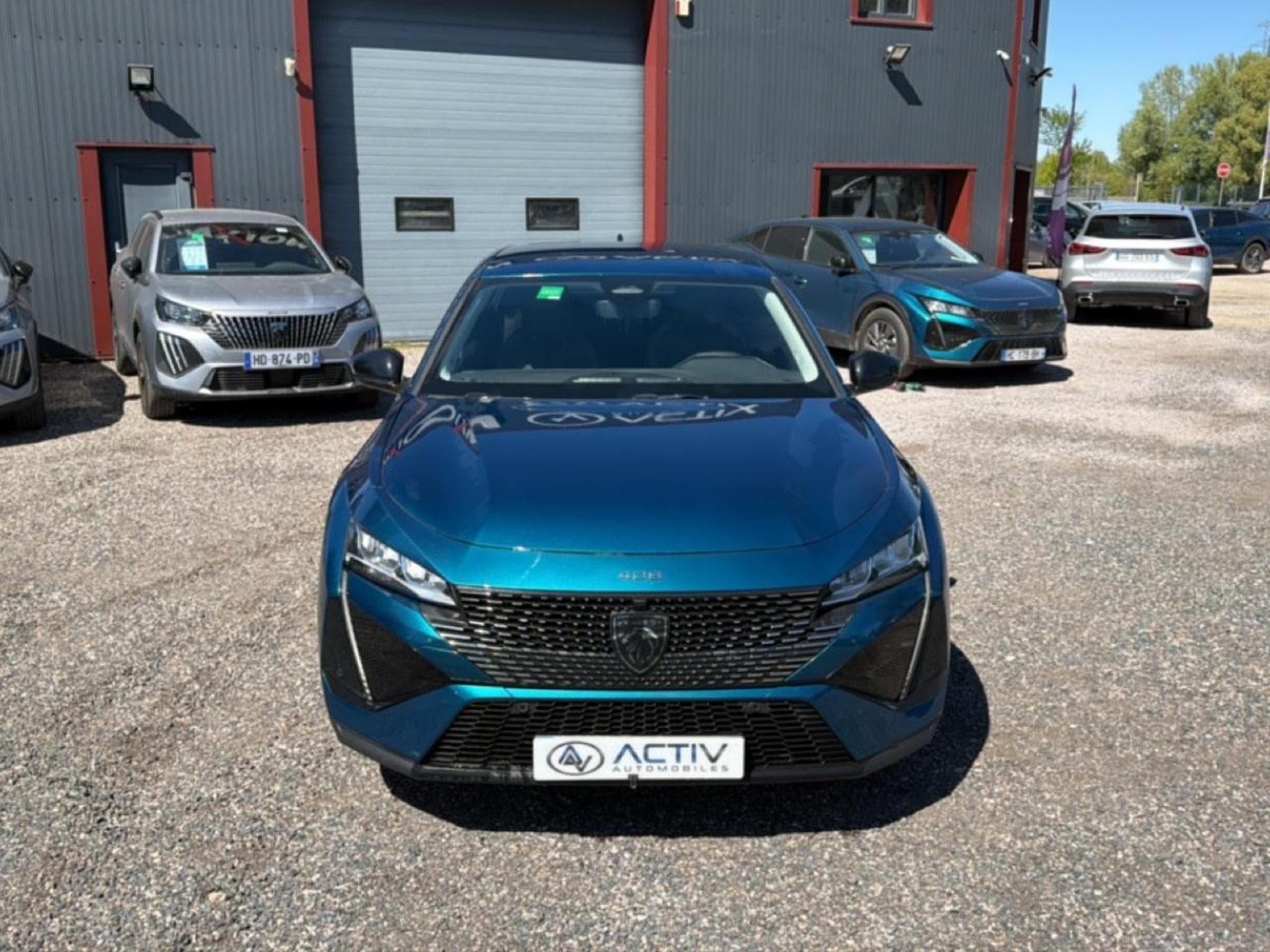 Peugeot 408 HYBRID 145 ALLURE E-DCS6 (2025) - Photo 2