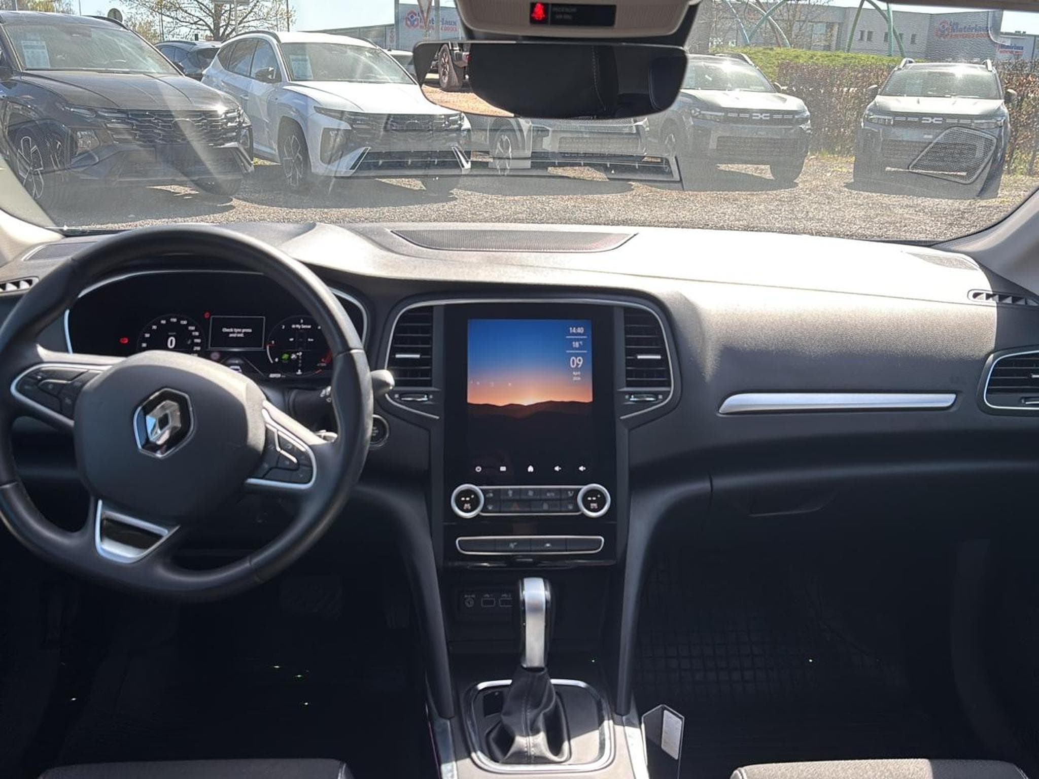 Renault MEGANE IV 1.5 BLUE DCI 115 TECHNO EDC (2023) - Photo 10
