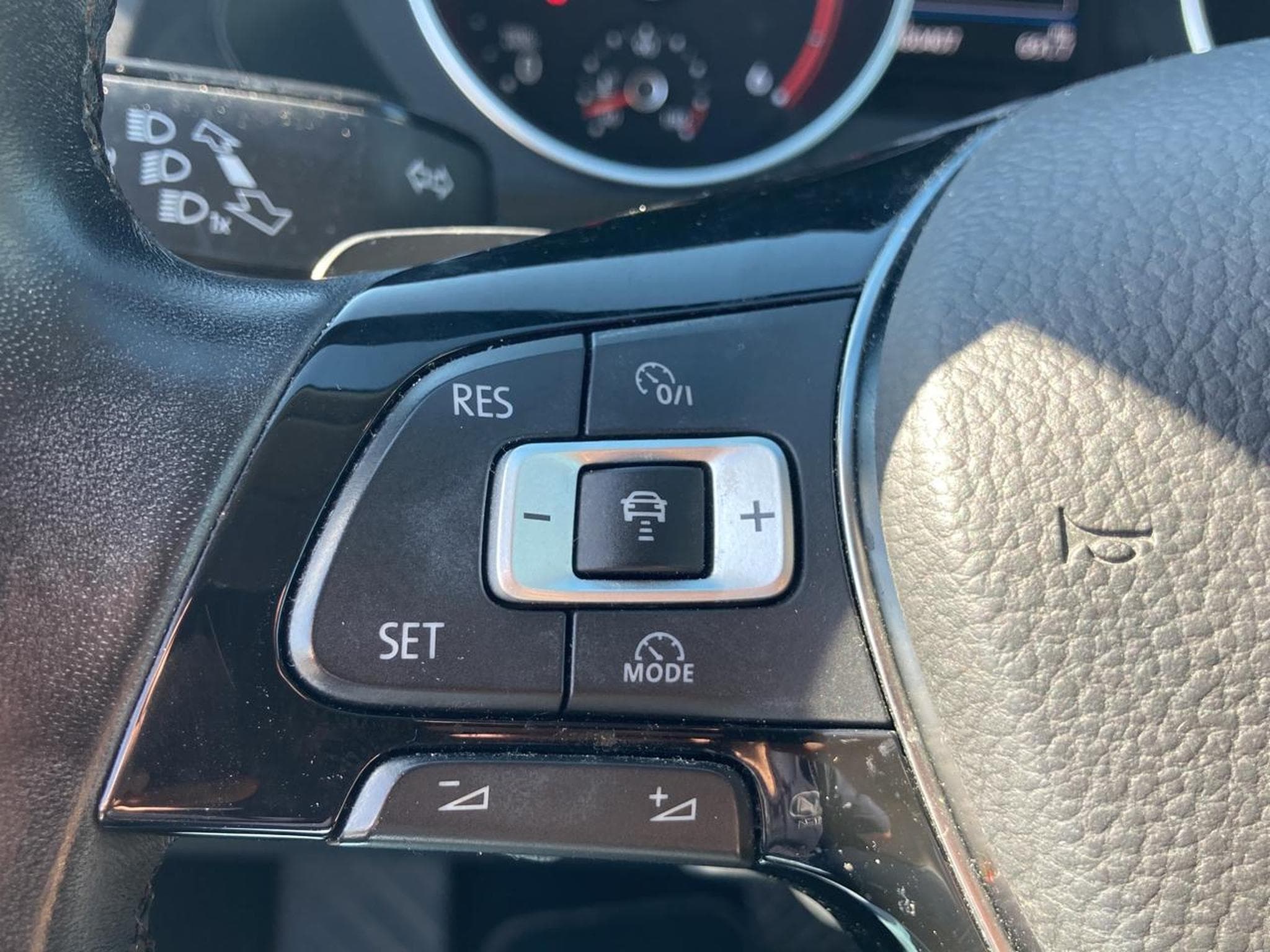 VW TIGUAN 2.0 TDI 150 CONFORTLINE DSG7 (2018) - Photo 14