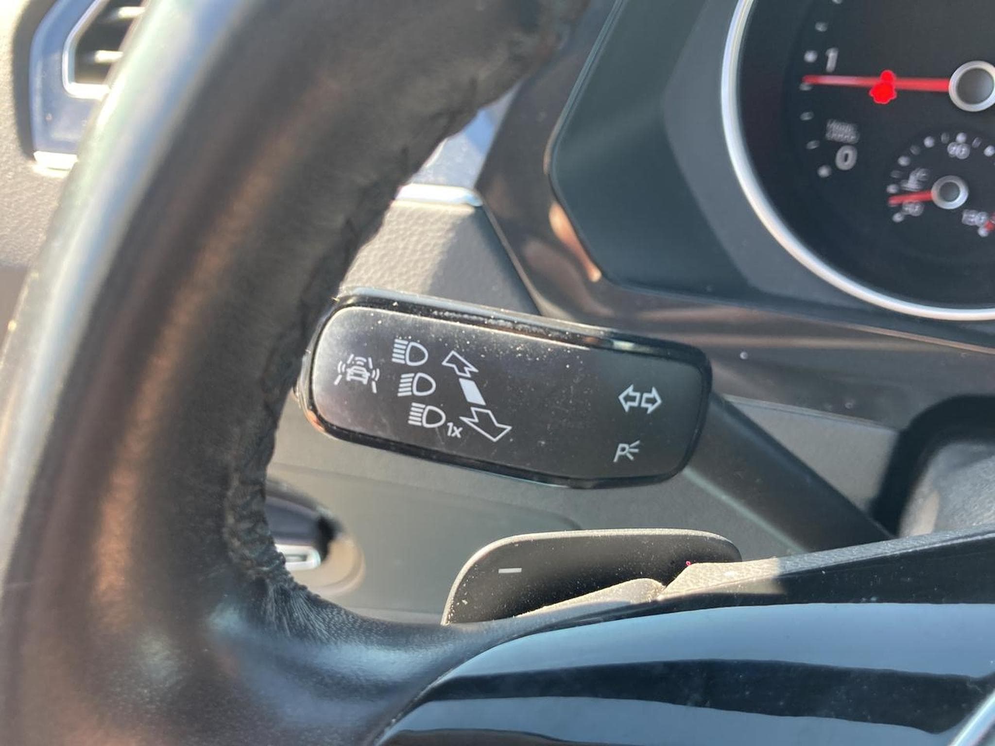 VW TIGUAN 2.0 TDI 150 CONFORTLINE DSG7 (2018) - Photo 15