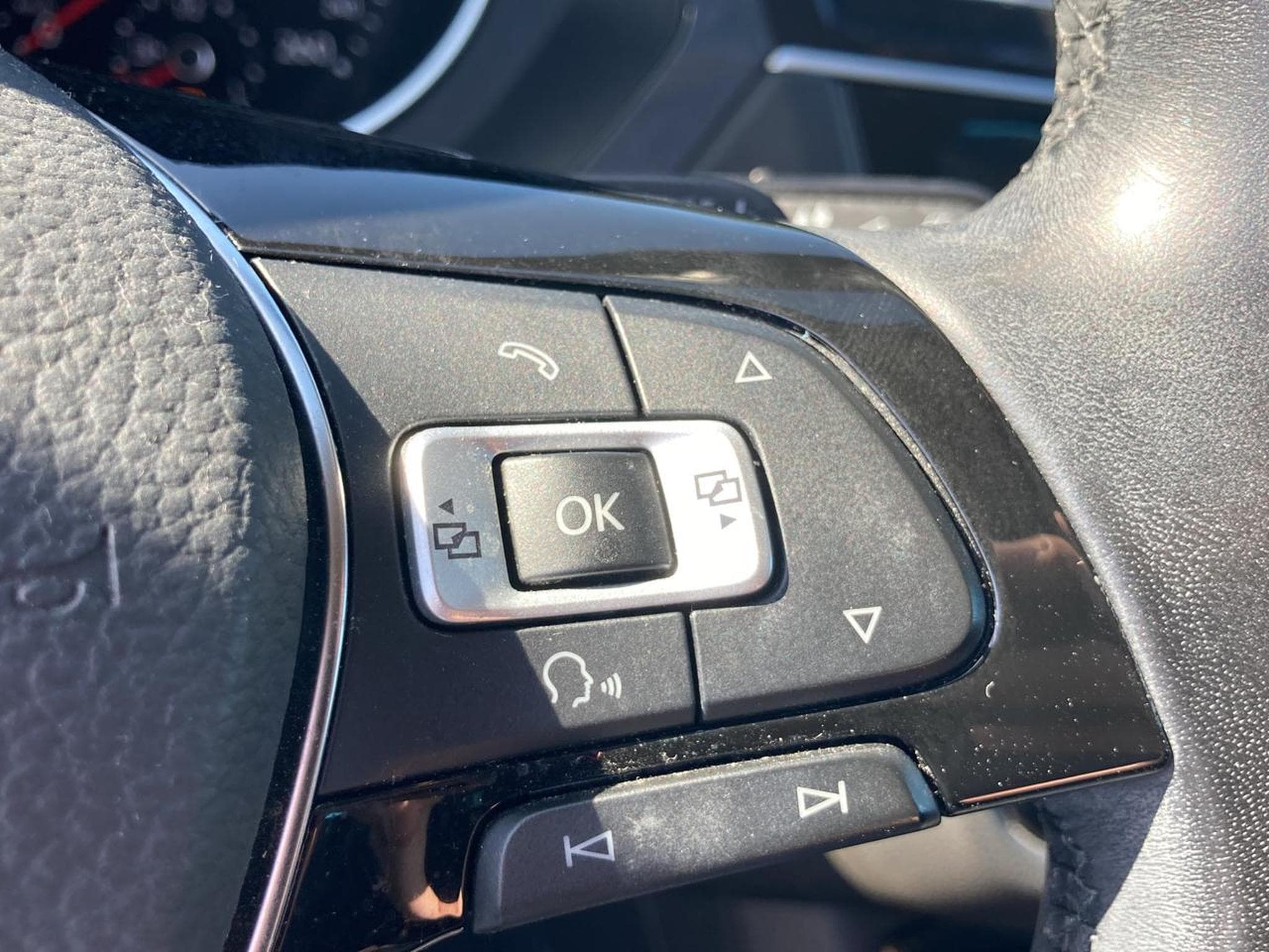 VW TIGUAN 2.0 TDI 150 CONFORTLINE DSG7 (2018) - Photo 16