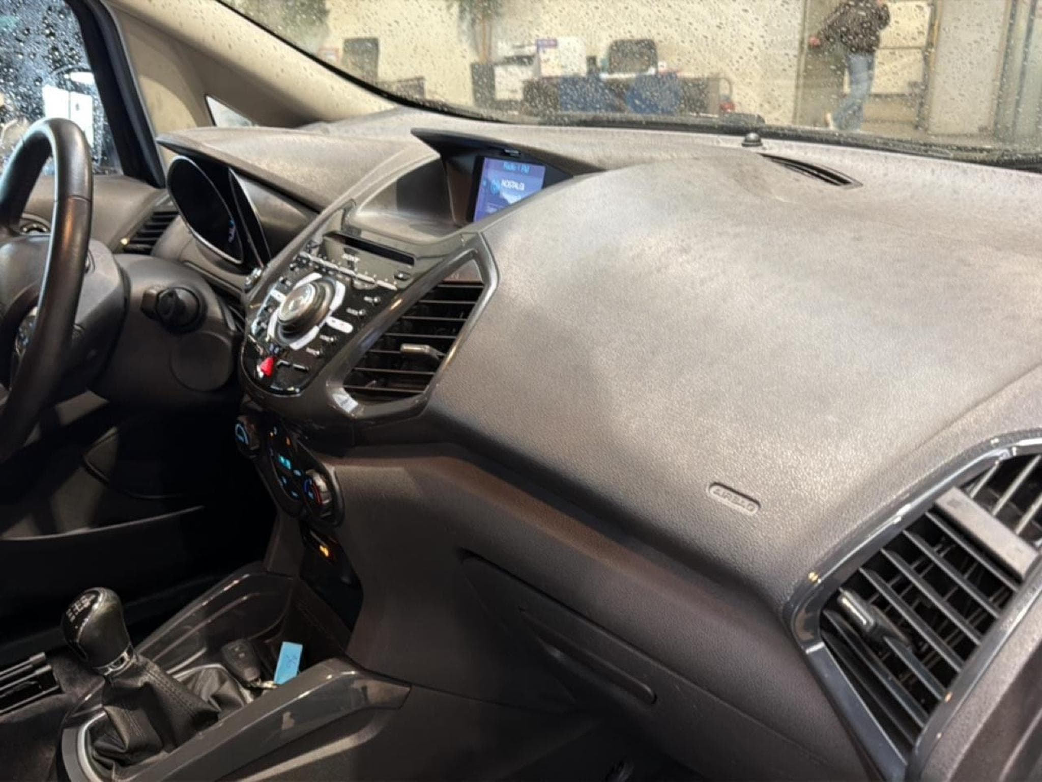 Ford ECOSPORT 1.0 ECOBOOST 140 ST-LINE (2017) - Photo 20
