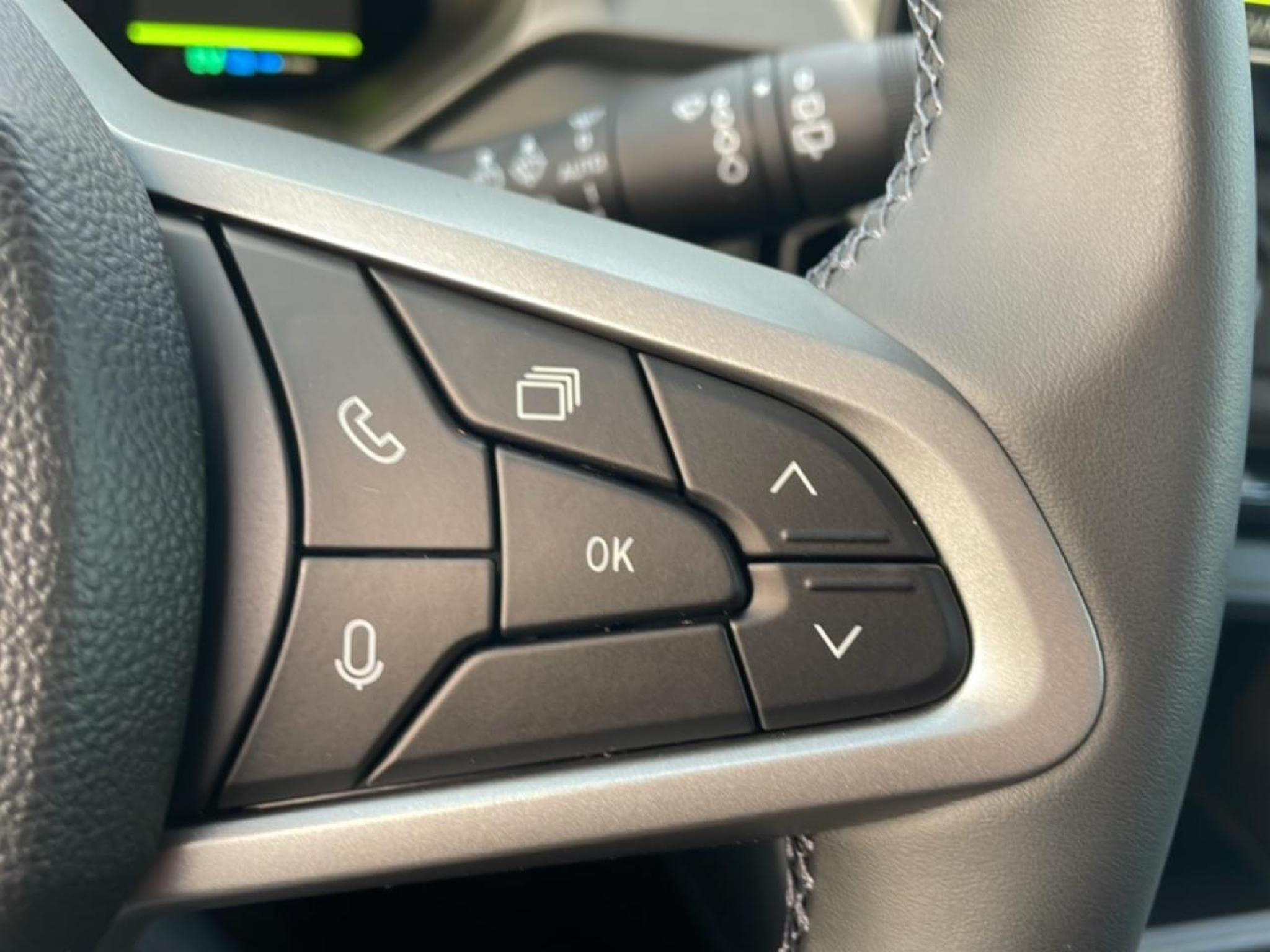 Dacia BIGSTER 1.8 HYBRID 155 JOURNEY (2025) - Foto 16