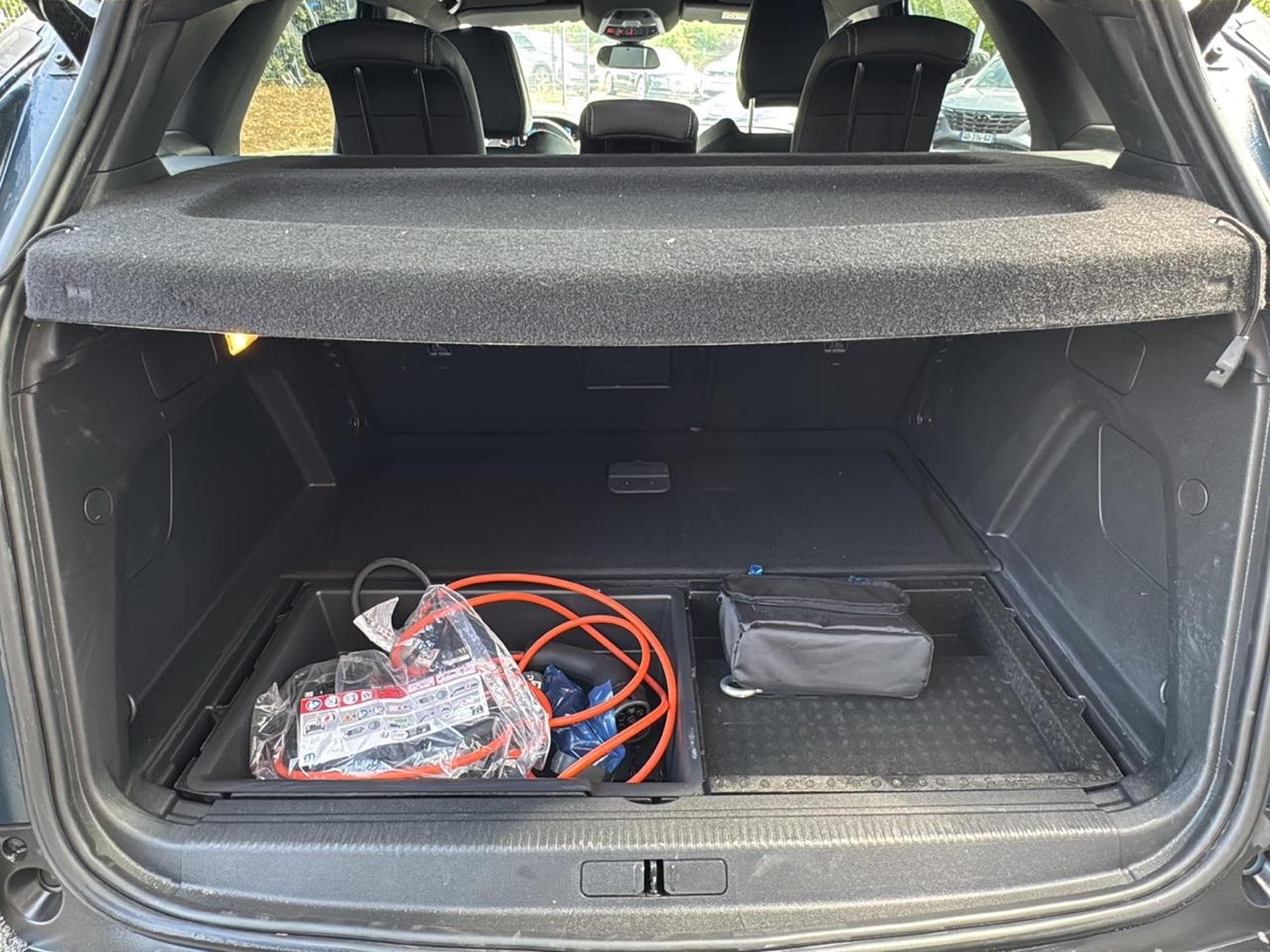 Peugeot 3008 PLUG-IN HYBRID 180 ALLURE PACK E-EAT8 (2024) - Photo 6