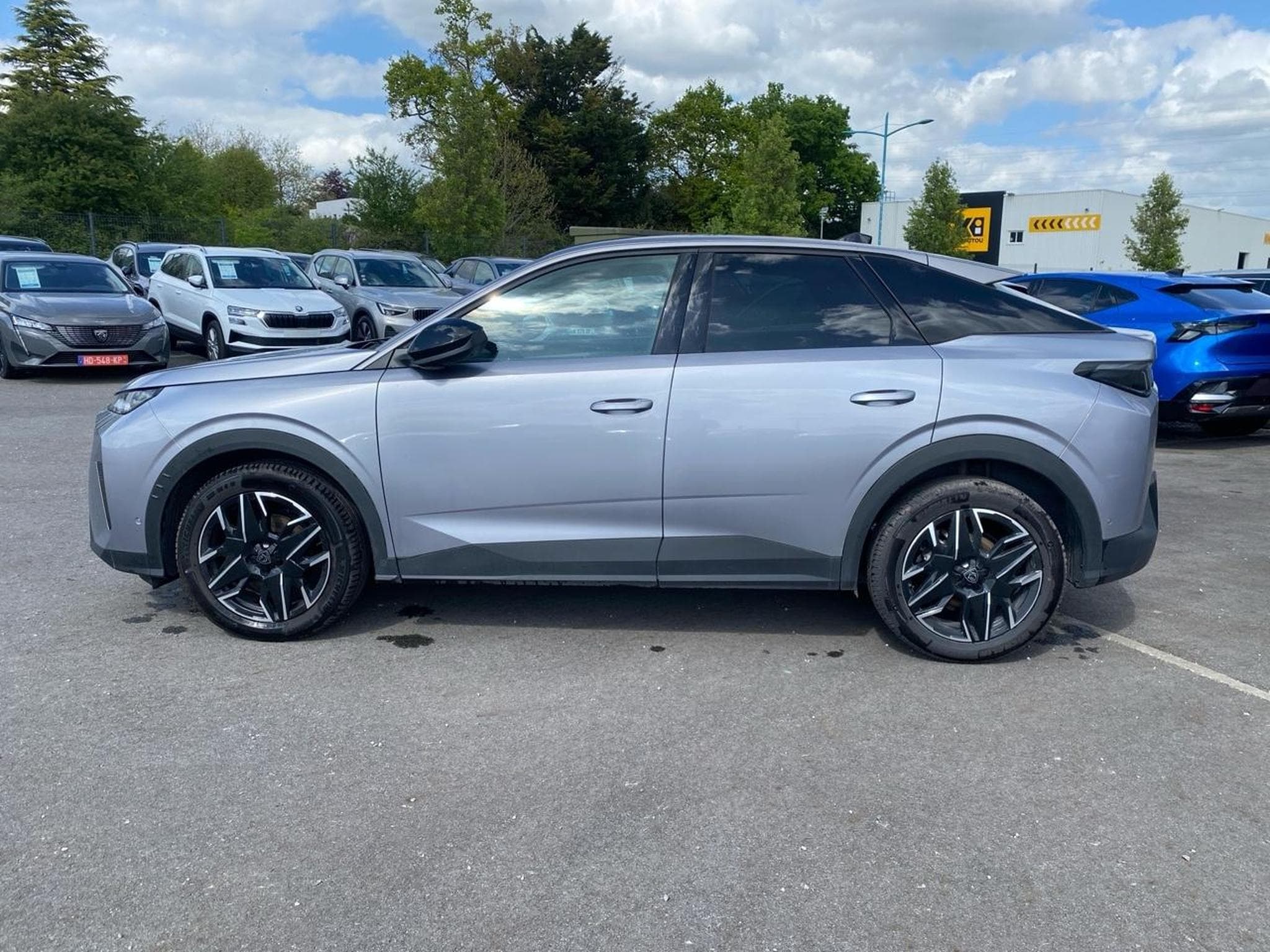 Peugeot 3008 1.2 HYBRID 145 ALLURE E-DCS6 (2024) - Photo 8