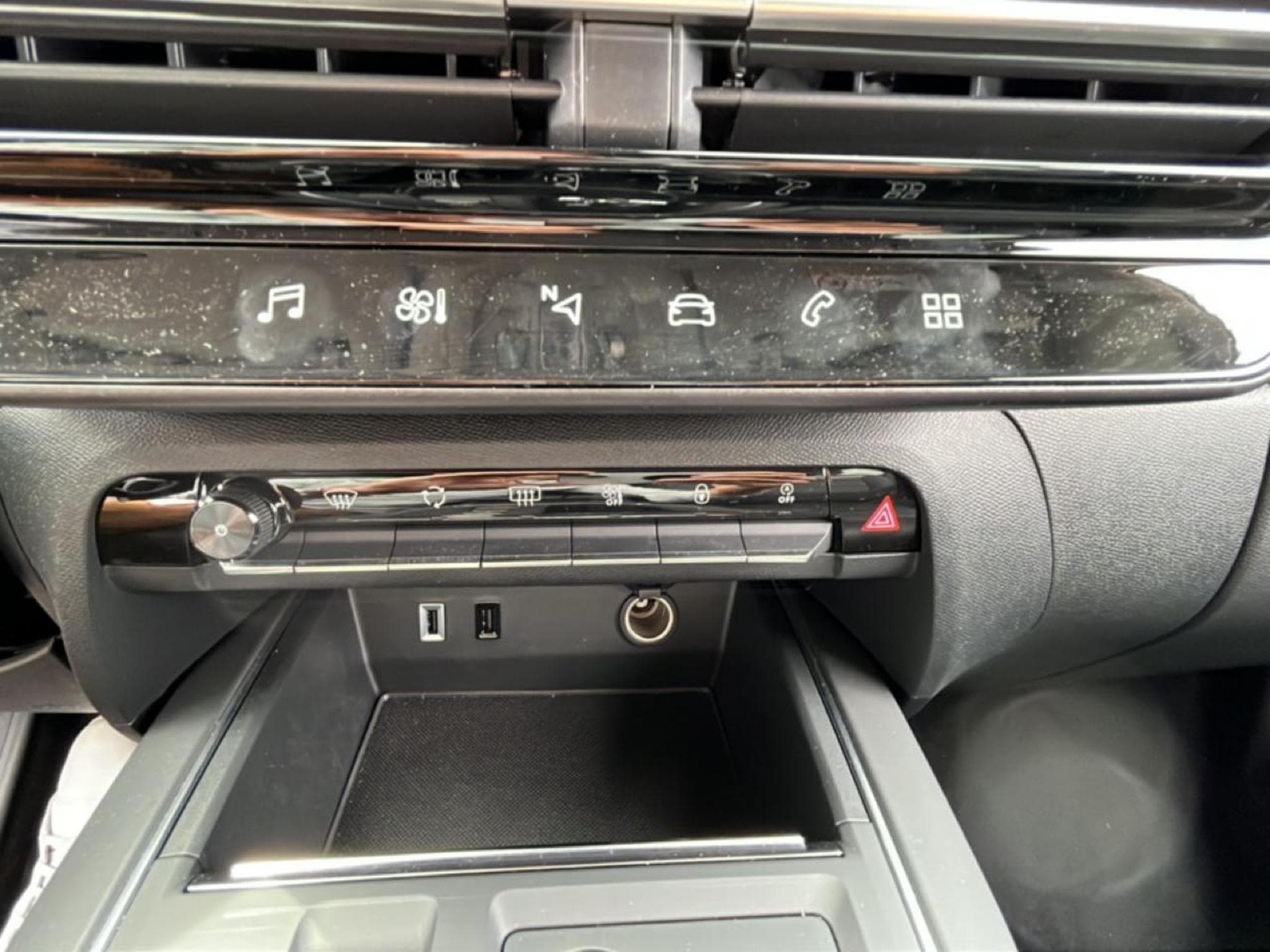 Citroen C5 AIRCROSS 1.2 HYBRIDE 145 MAX BOITE AUTOMATIQUE (2025) - Foto 17