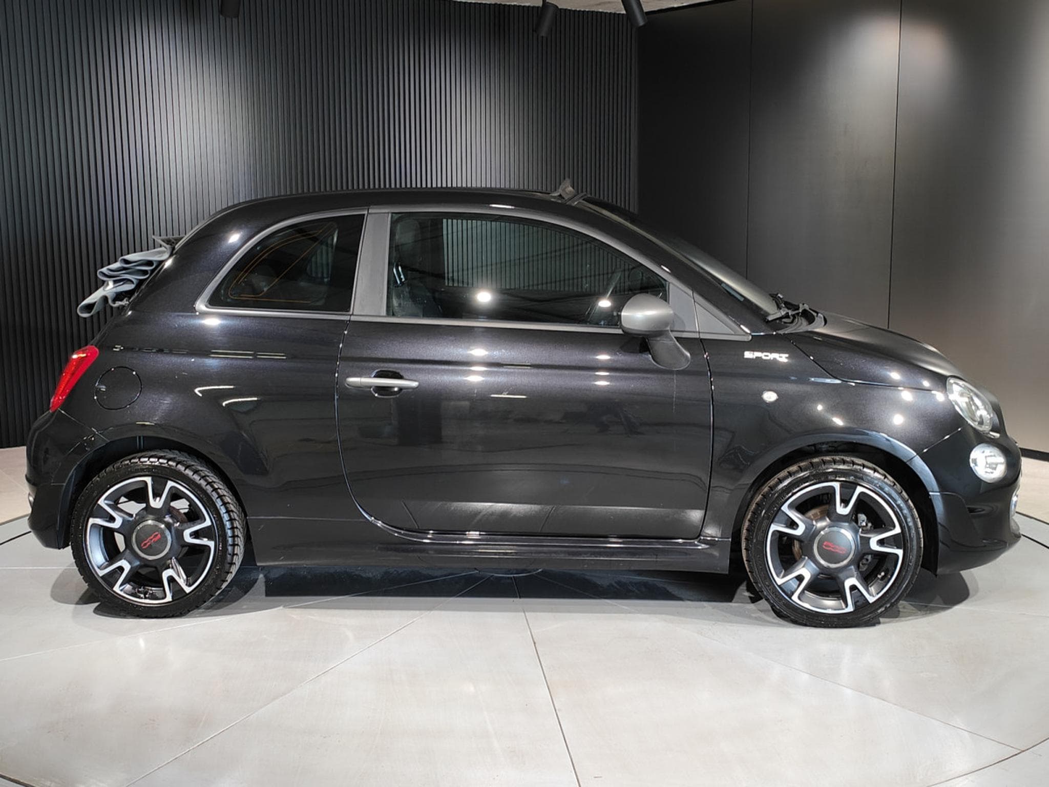 Fiat 500 1.0i MHEV CARPLAY/ANDROID AUTO GPS BLUETOOTH RADAR ARR (2021) - Photo 2