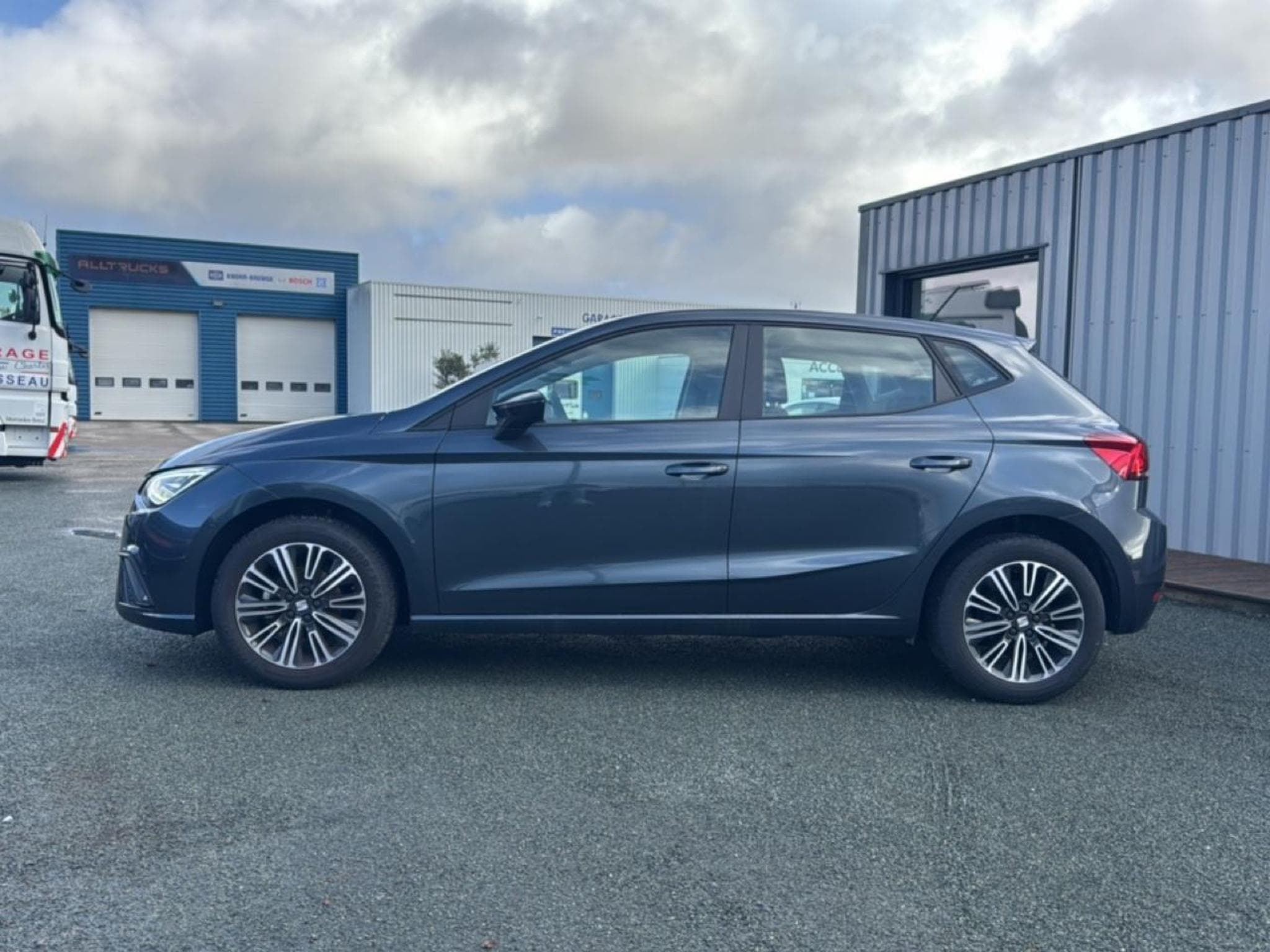 Seat IBIZA 1.0 TSI 95 COPA (2025) - Foto 8
