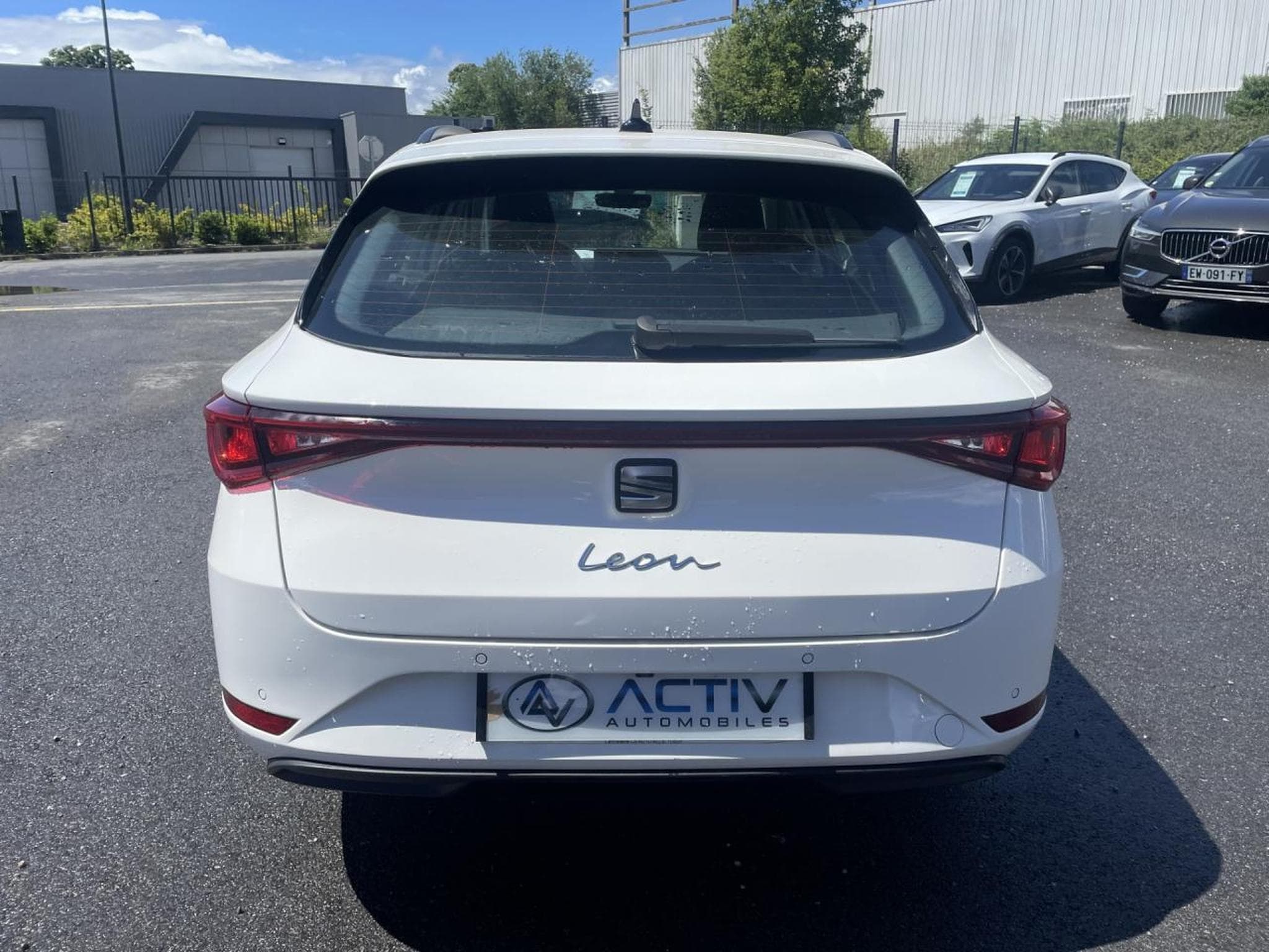 Seat Leon 1.5 TGI 130 GNV BUSINESS DSG7 (2023) - Photo 6