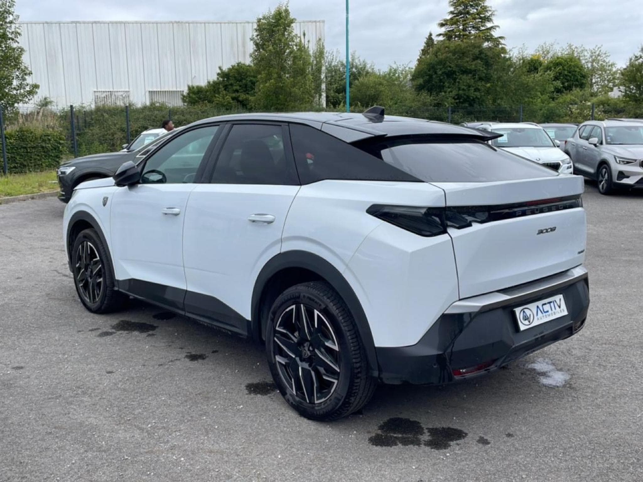 Peugeot 3008 1.2 HYBRID 145 GT E-DCS6 (2025) - Foto 7