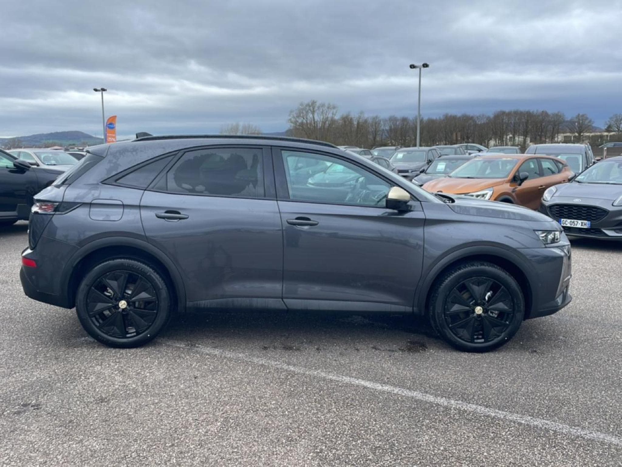 DS Automobiles DS7 1.5 BLUEHDI 130 PERFORMANCE LINE (2026) - Foto 4