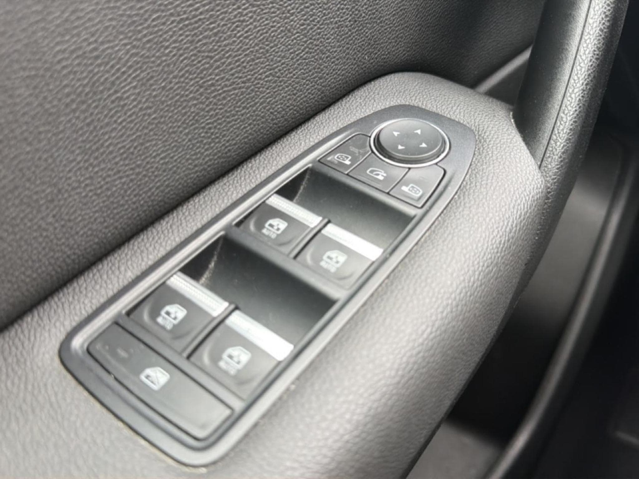 Renault CAPTUR II 1.3 TCE 130 FAP INTENS EDC (2019) - Photo 17