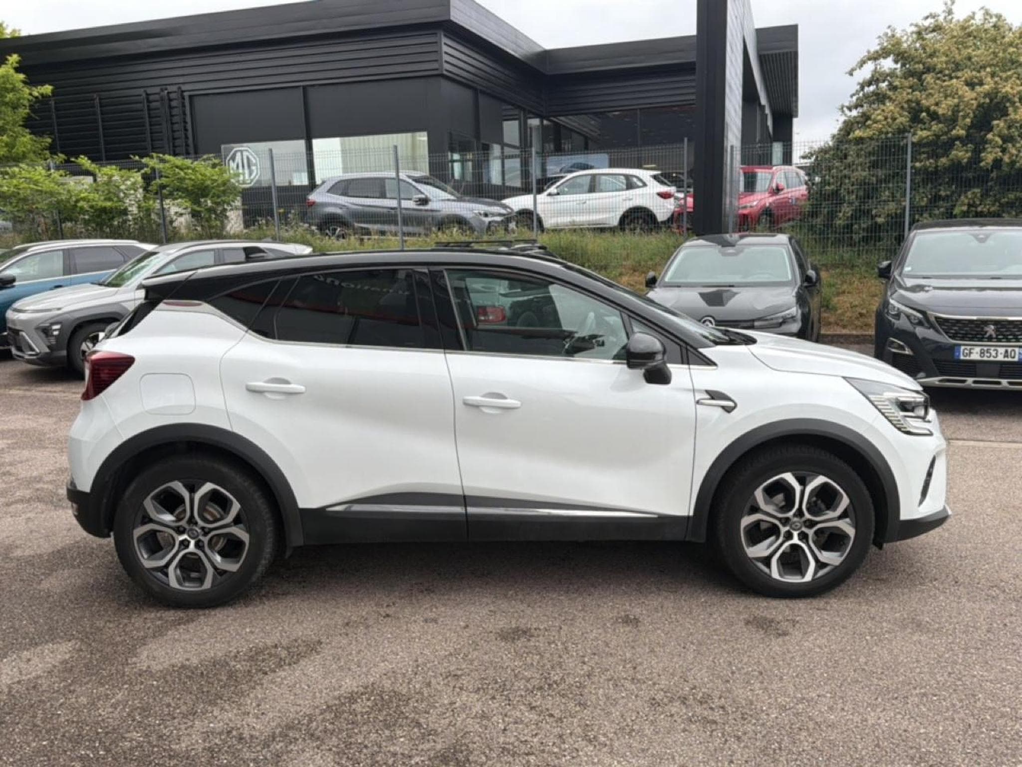 Renault CAPTUR II 1.3 TCE 130 FAP INTENS EDC (2019) - Photo 4