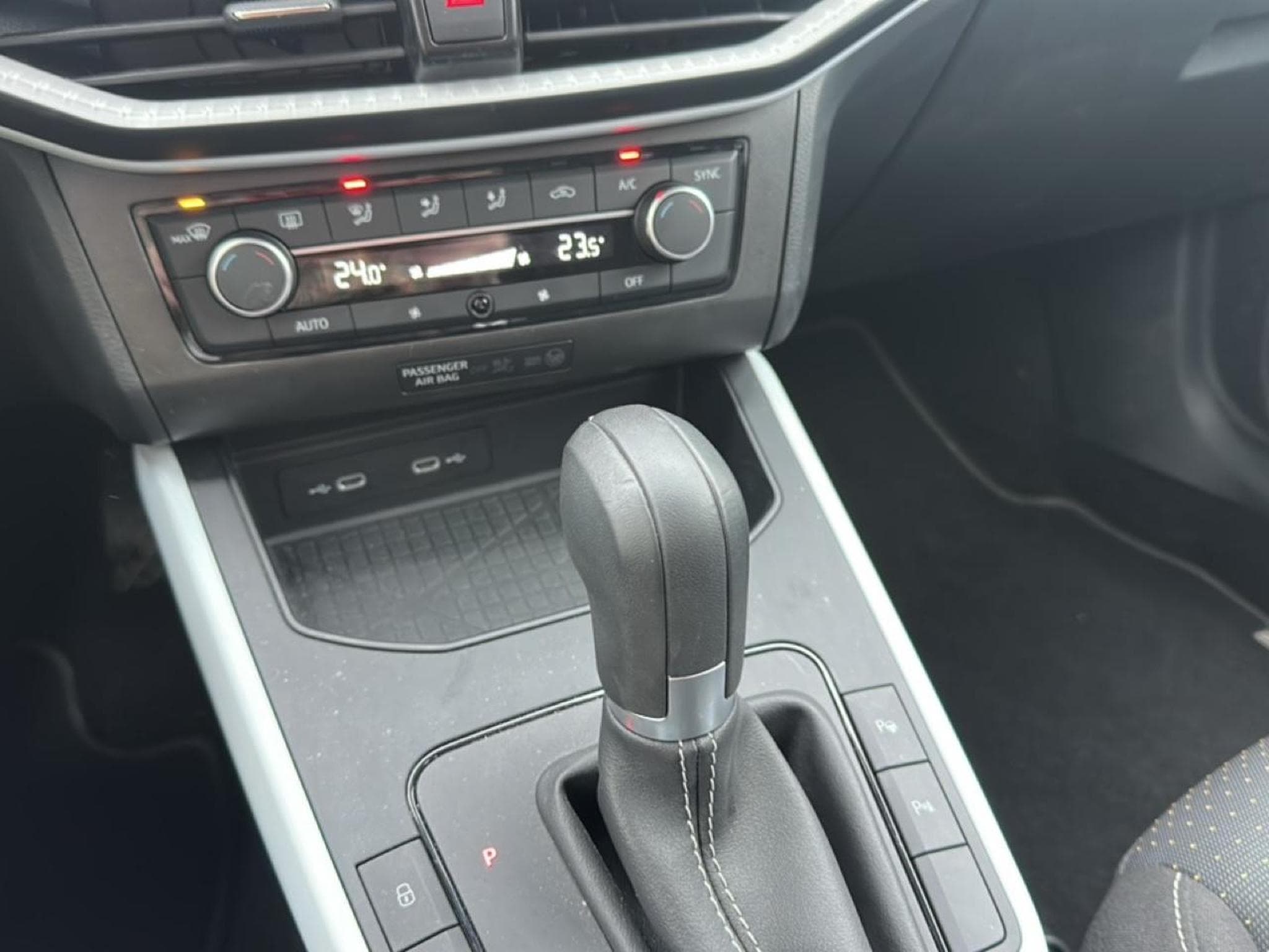 Seat ARONA 1.0 TSI 115 COPA DSG7 (2025) - Foto 17