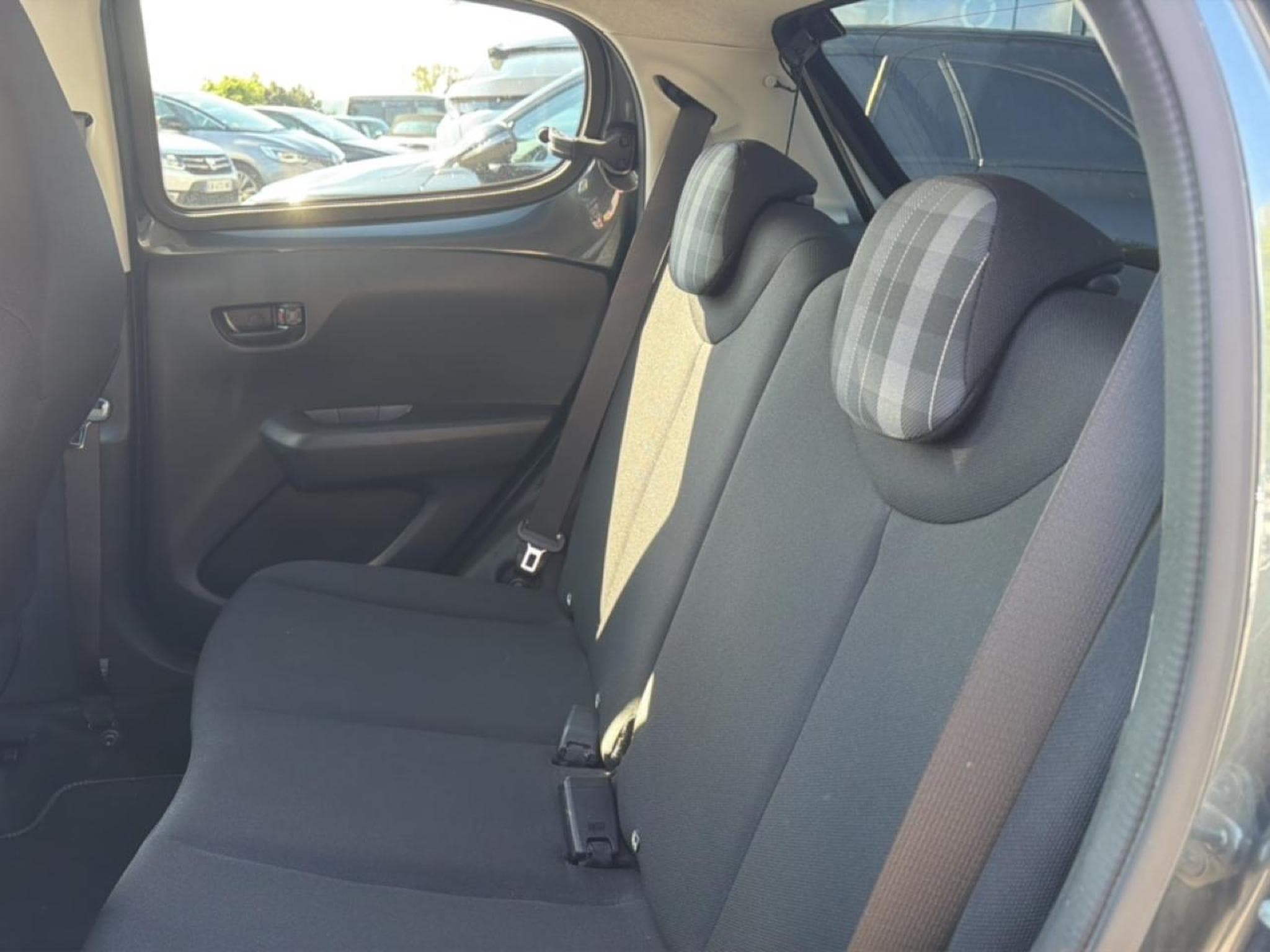 Peugeot 108 VTI 72 STYLE 85G 5P (2020) - Photo 20