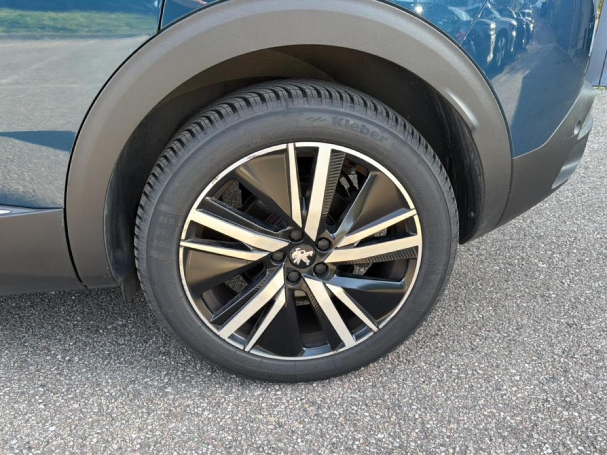 Peugeot 3008 1.5 BLUEHDI 130 GT PACK EAT8 (2021) - Photo 9