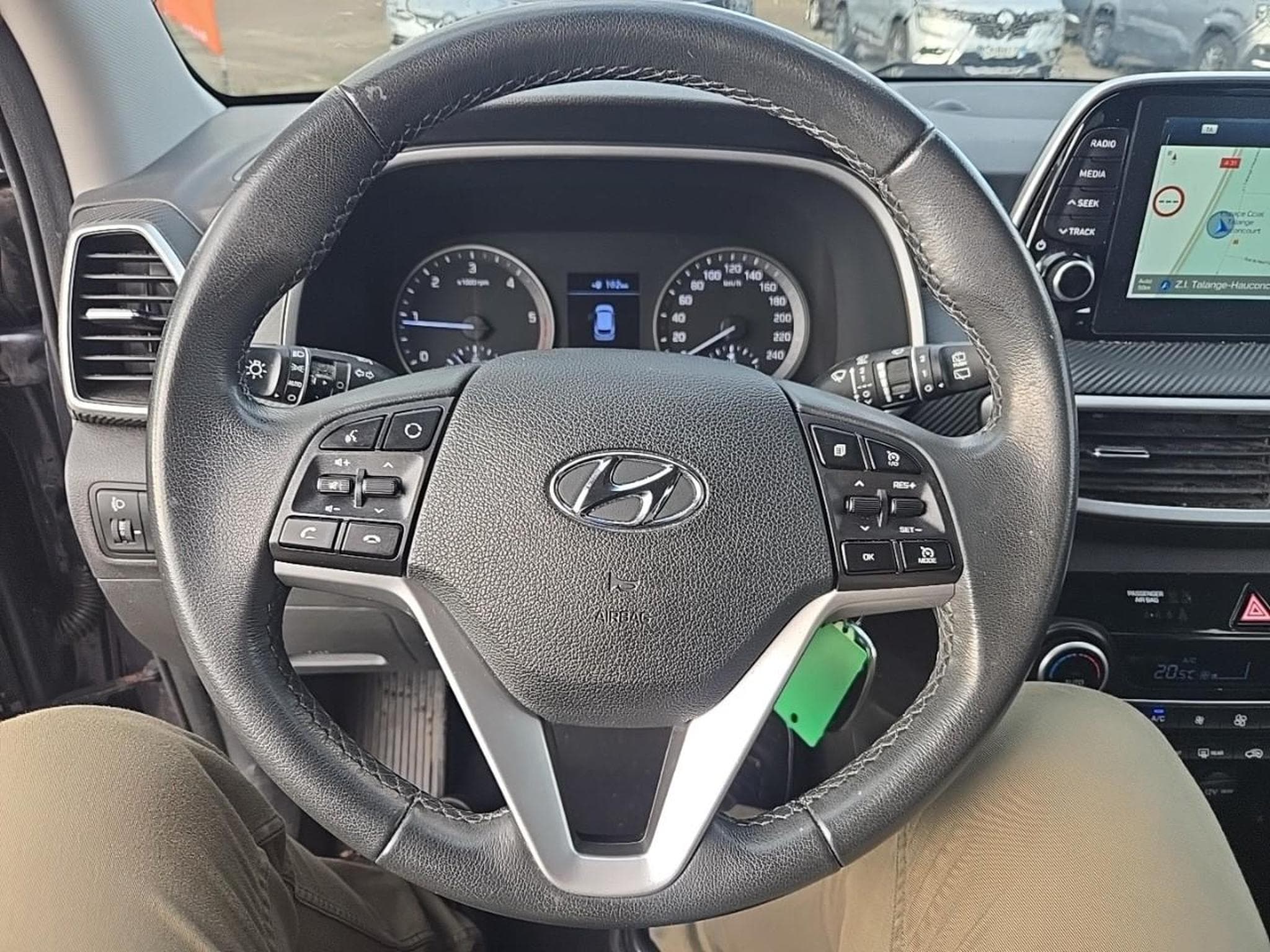 Hyundai TUCSON 1.6 CRDI 115 HYBRID 48V BUSINESS (2020) - Foto 15
