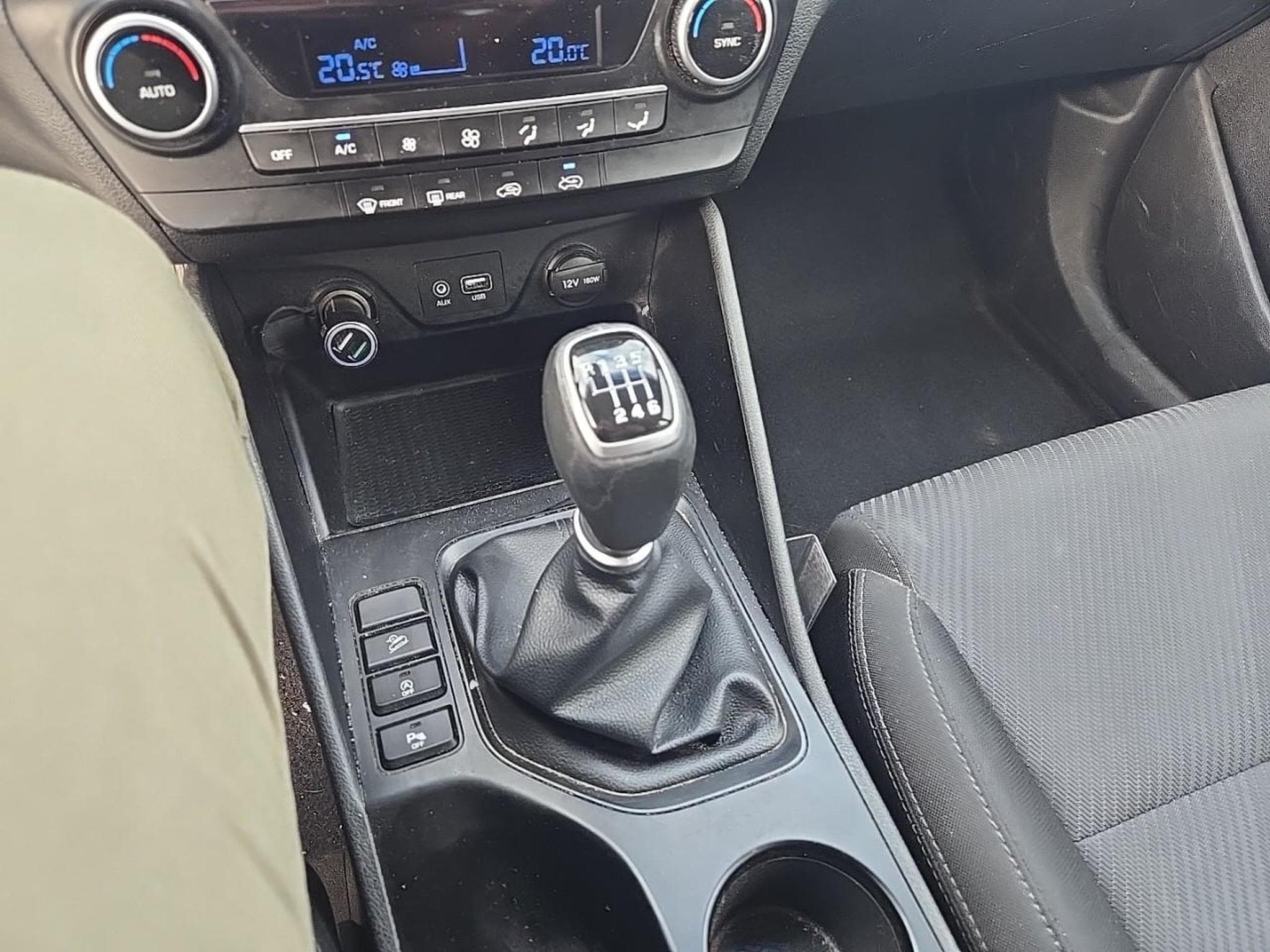 Hyundai TUCSON 1.6 CRDI 115 HYBRID 48V BUSINESS (2020) - Foto 18