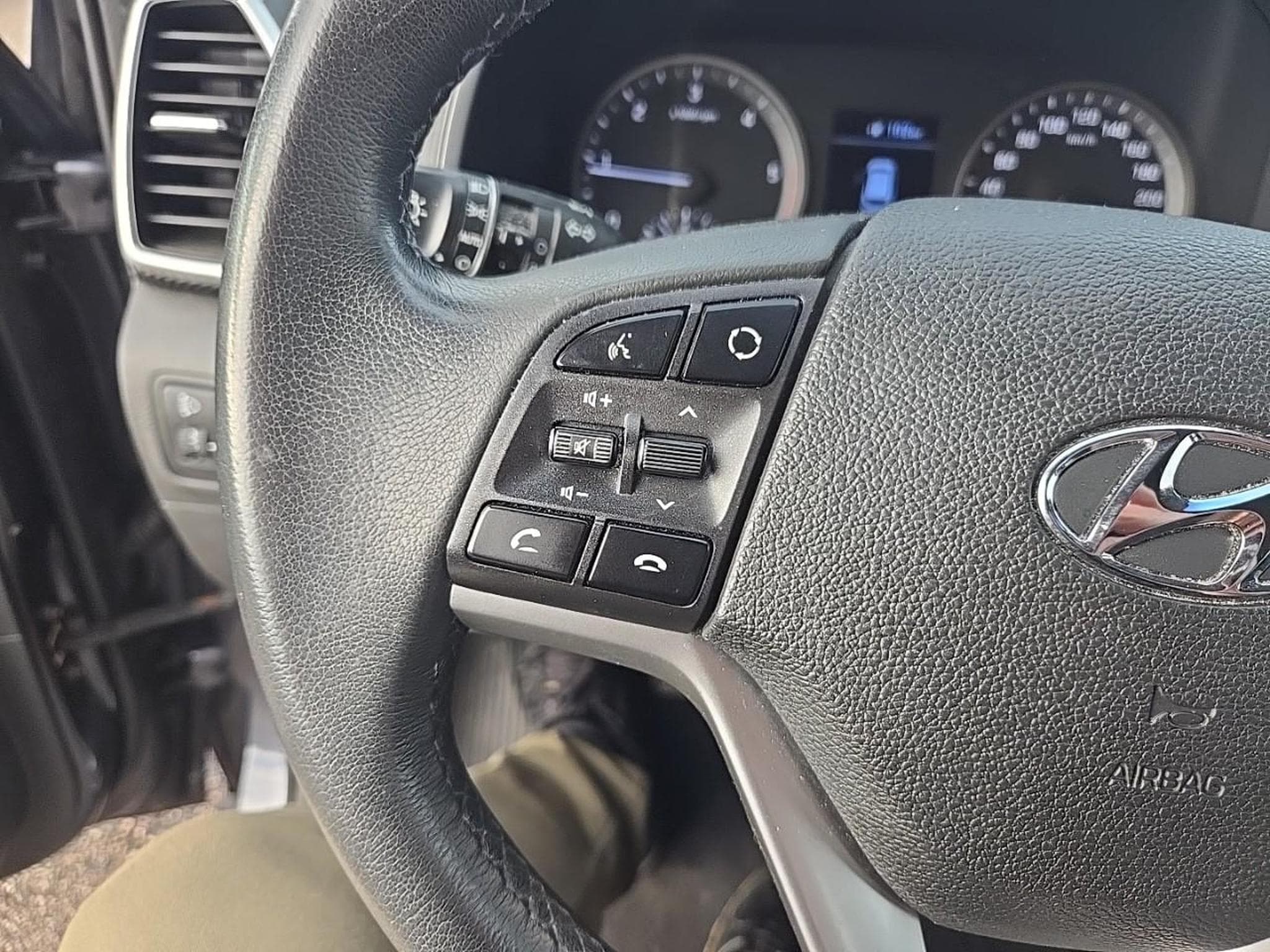 Hyundai TUCSON 1.6 CRDI 115 HYBRID 48V BUSINESS (2020) - Foto 19