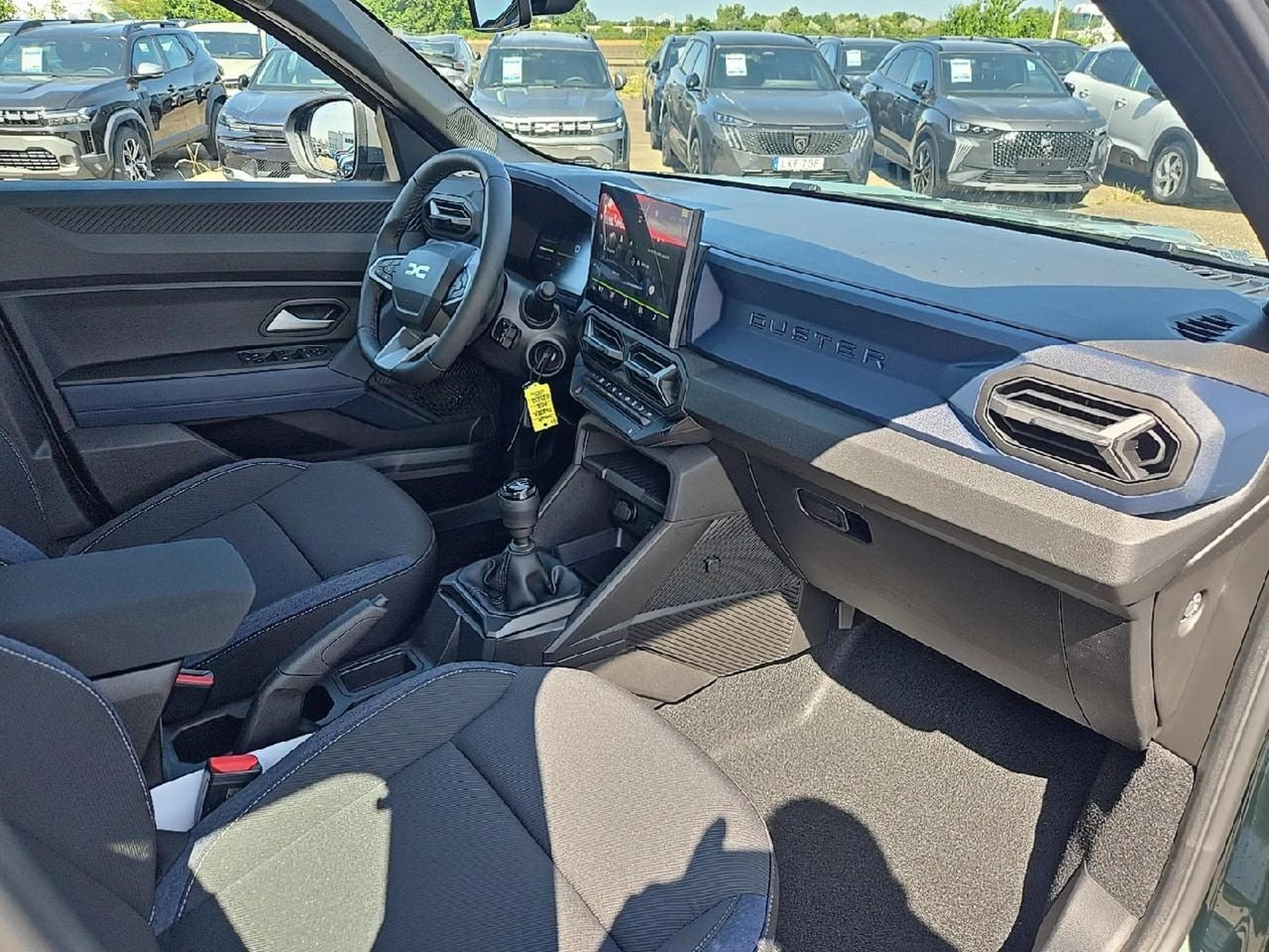 Dacia DUSTER 1.2 TCE 130 EXPRESSION 4X2 (2025) - Foto 11